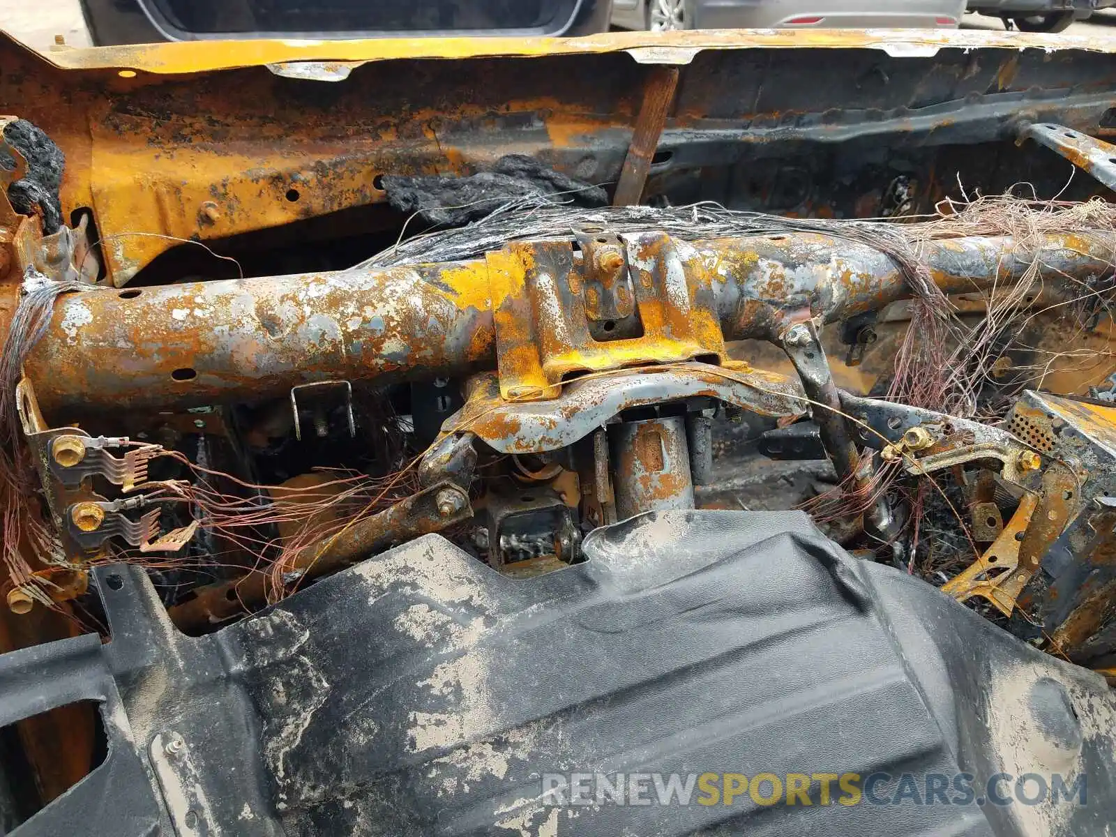 8 Photograph of a damaged car 4T1B61HK0KU755739 TOYOTA CAMRY 2019