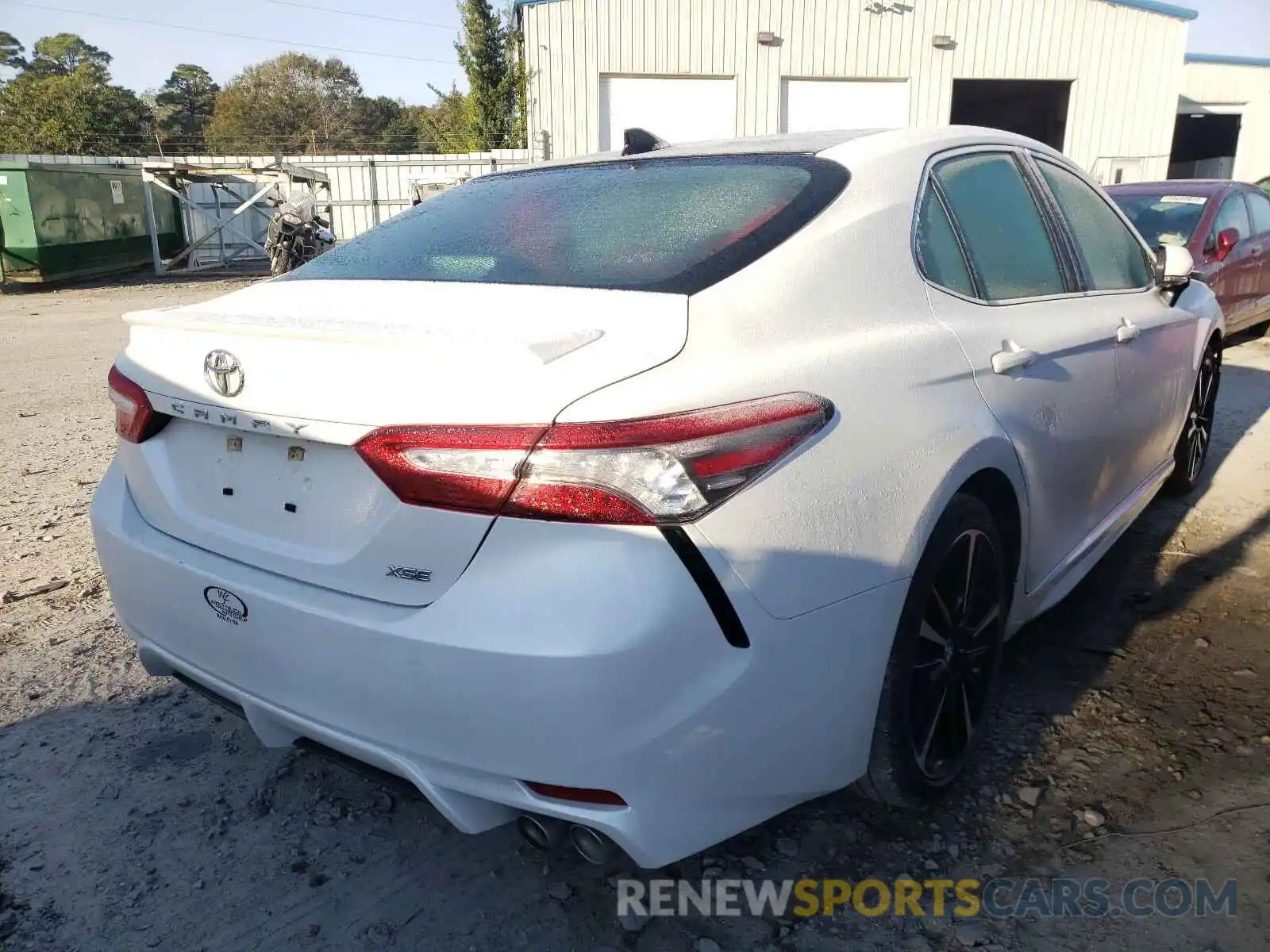 4 Photograph of a damaged car 4T1B61HK0KU777062 TOYOTA CAMRY 2019