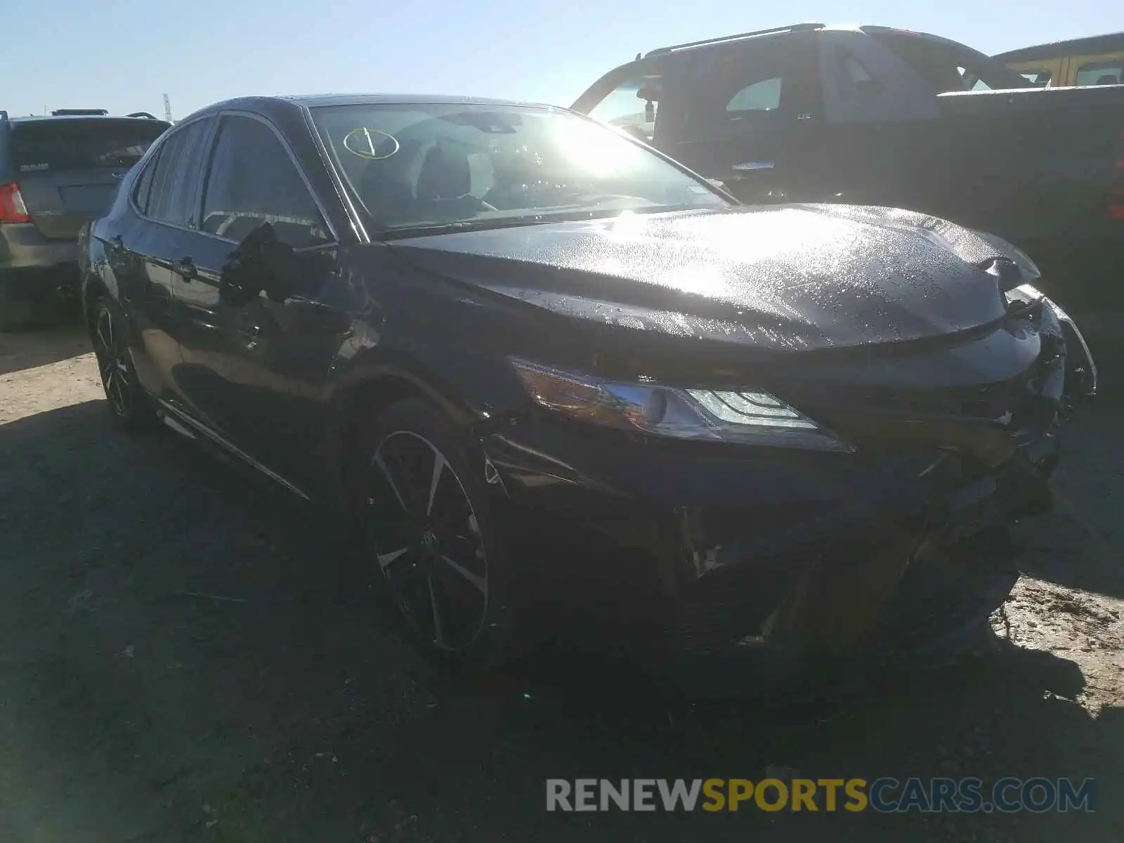 1 Photograph of a damaged car 4T1B61HK0KU779250 TOYOTA CAMRY 2019