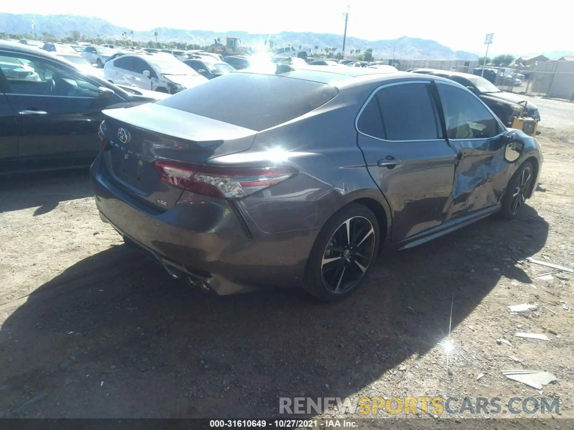 4 Photograph of a damaged car 4T1B61HK0KU782522 TOYOTA CAMRY 2019