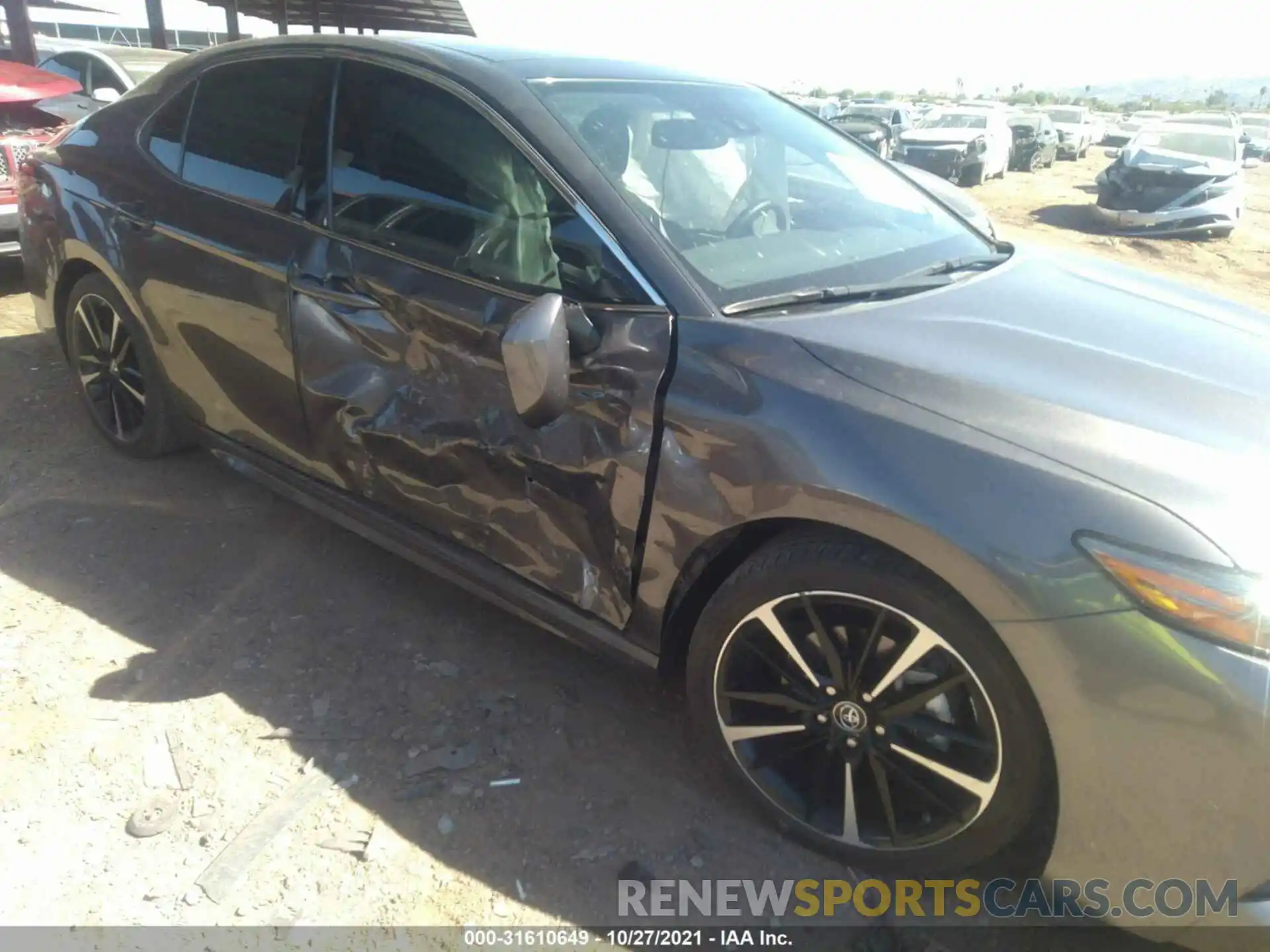 6 Photograph of a damaged car 4T1B61HK0KU782522 TOYOTA CAMRY 2019