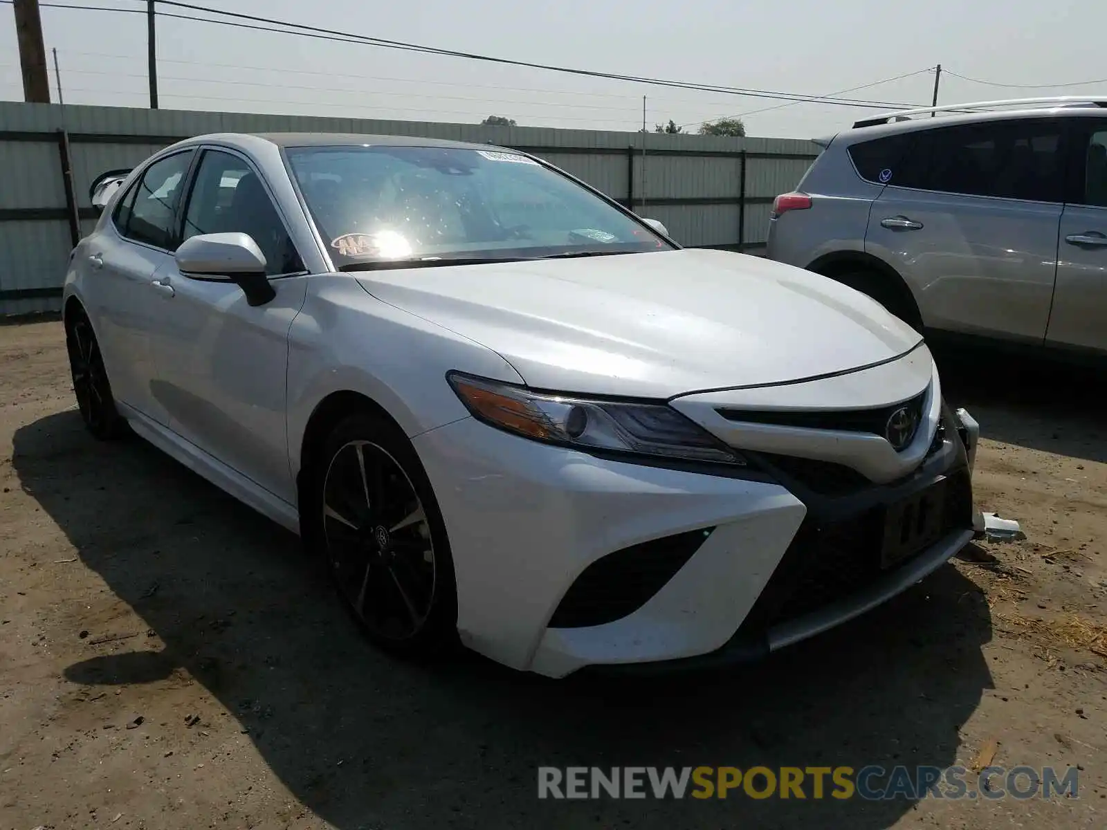 1 Photograph of a damaged car 4T1B61HK0KU786649 TOYOTA CAMRY 2019