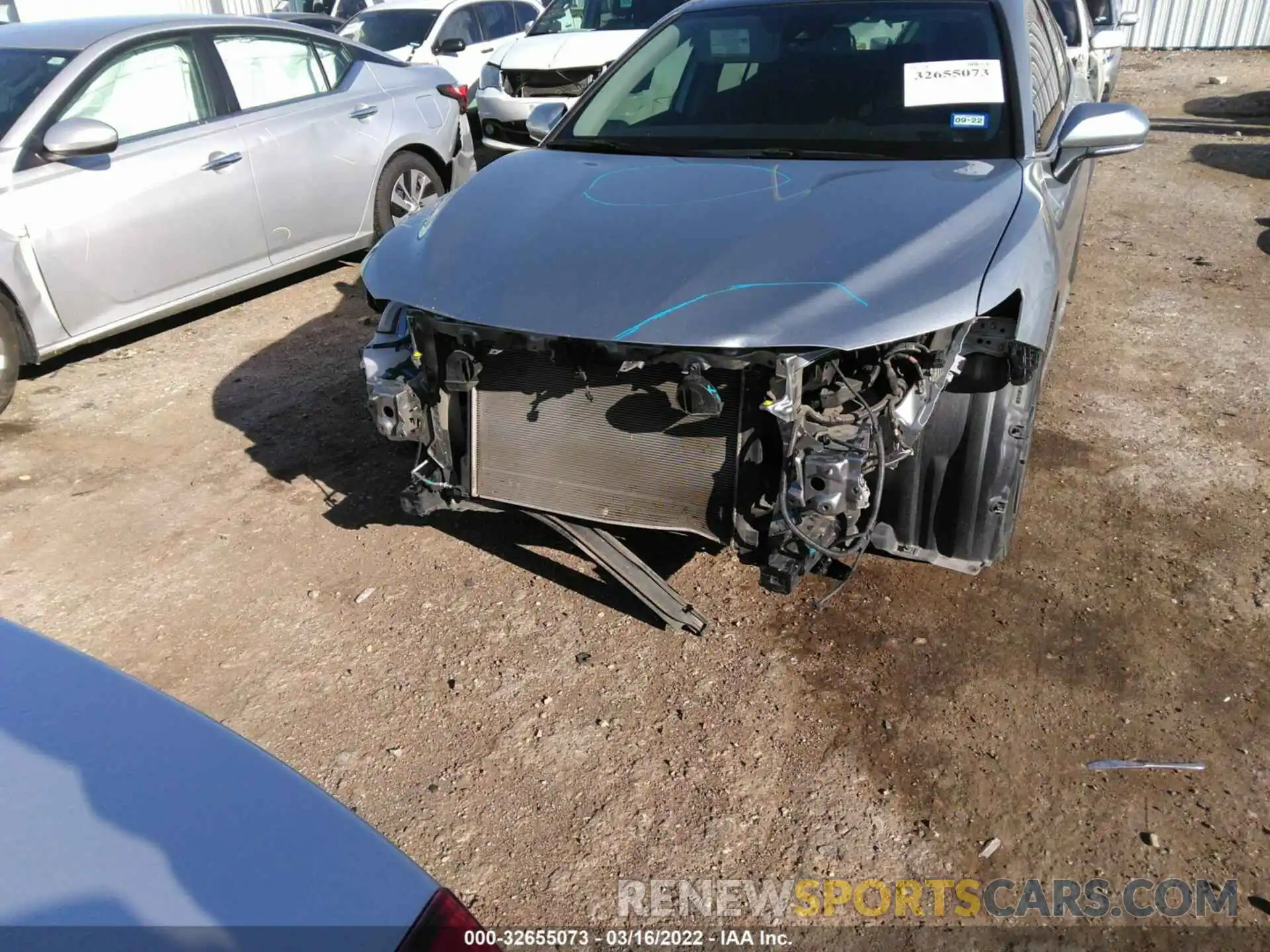 6 Photograph of a damaged car 4T1B61HK0KU792760 TOYOTA CAMRY 2019