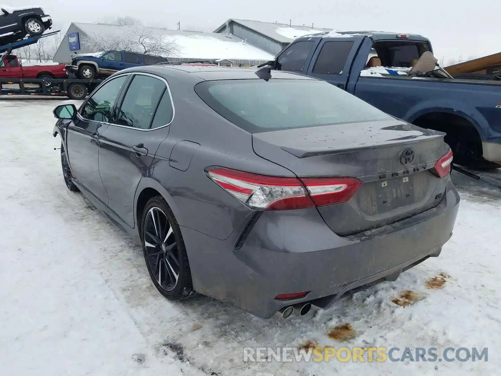 3 Photograph of a damaged car 4T1B61HK0KU818922 TOYOTA CAMRY 2019