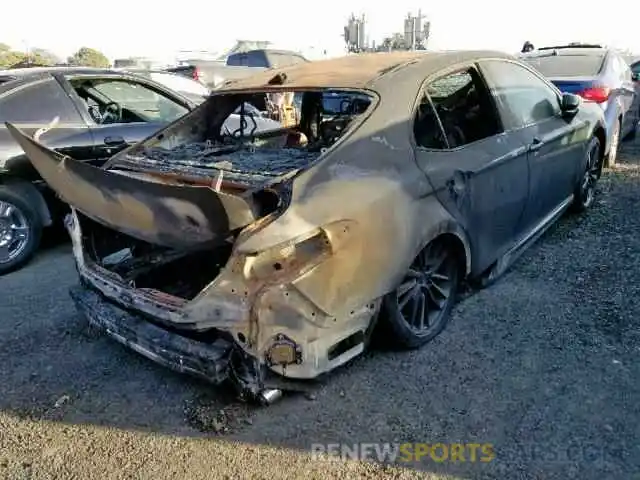 4 Photograph of a damaged car 4T1B61HK0KU826454 TOYOTA CAMRY 2019