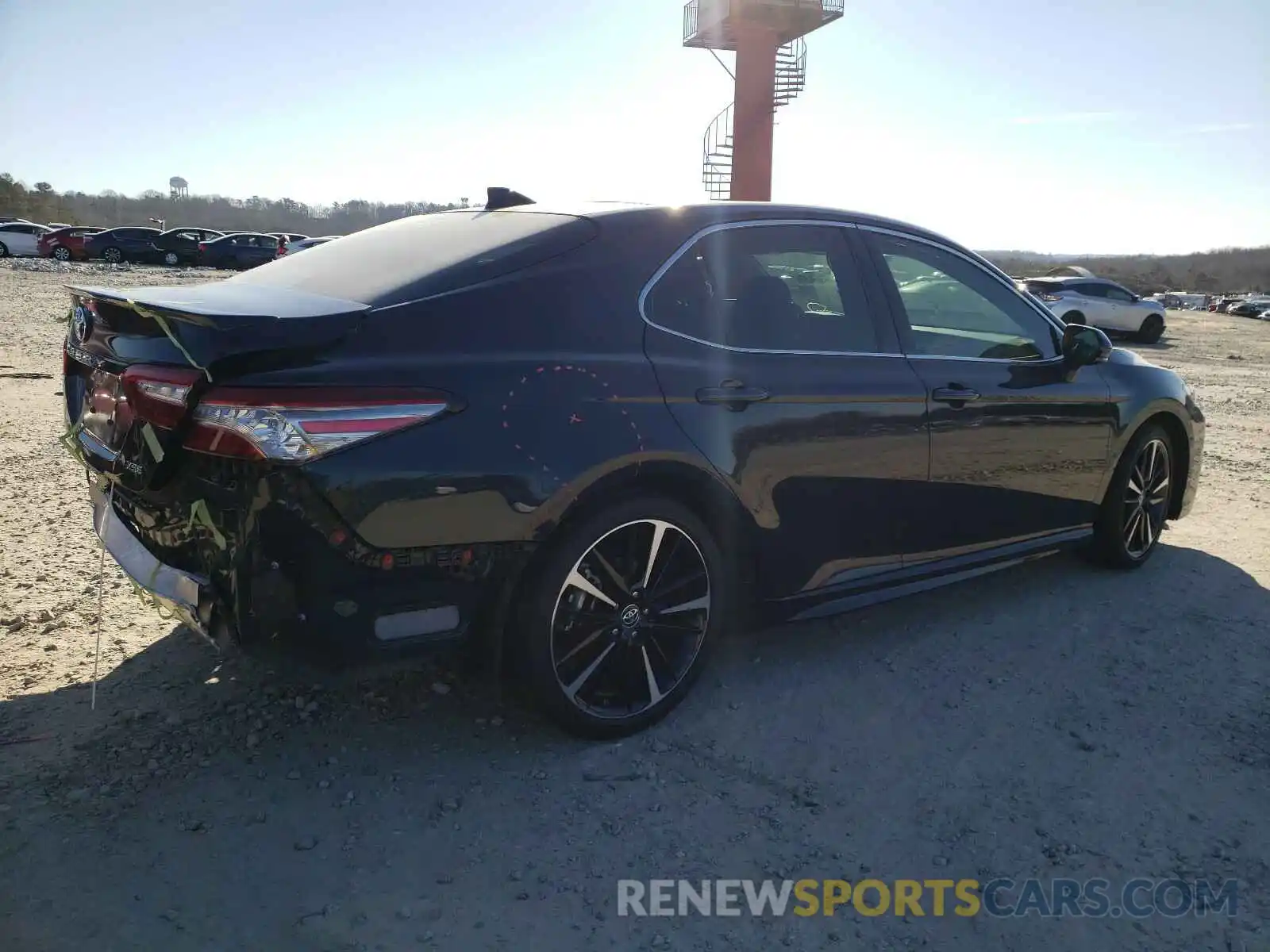 4 Photograph of a damaged car 4T1B61HK0KU834442 TOYOTA CAMRY 2019