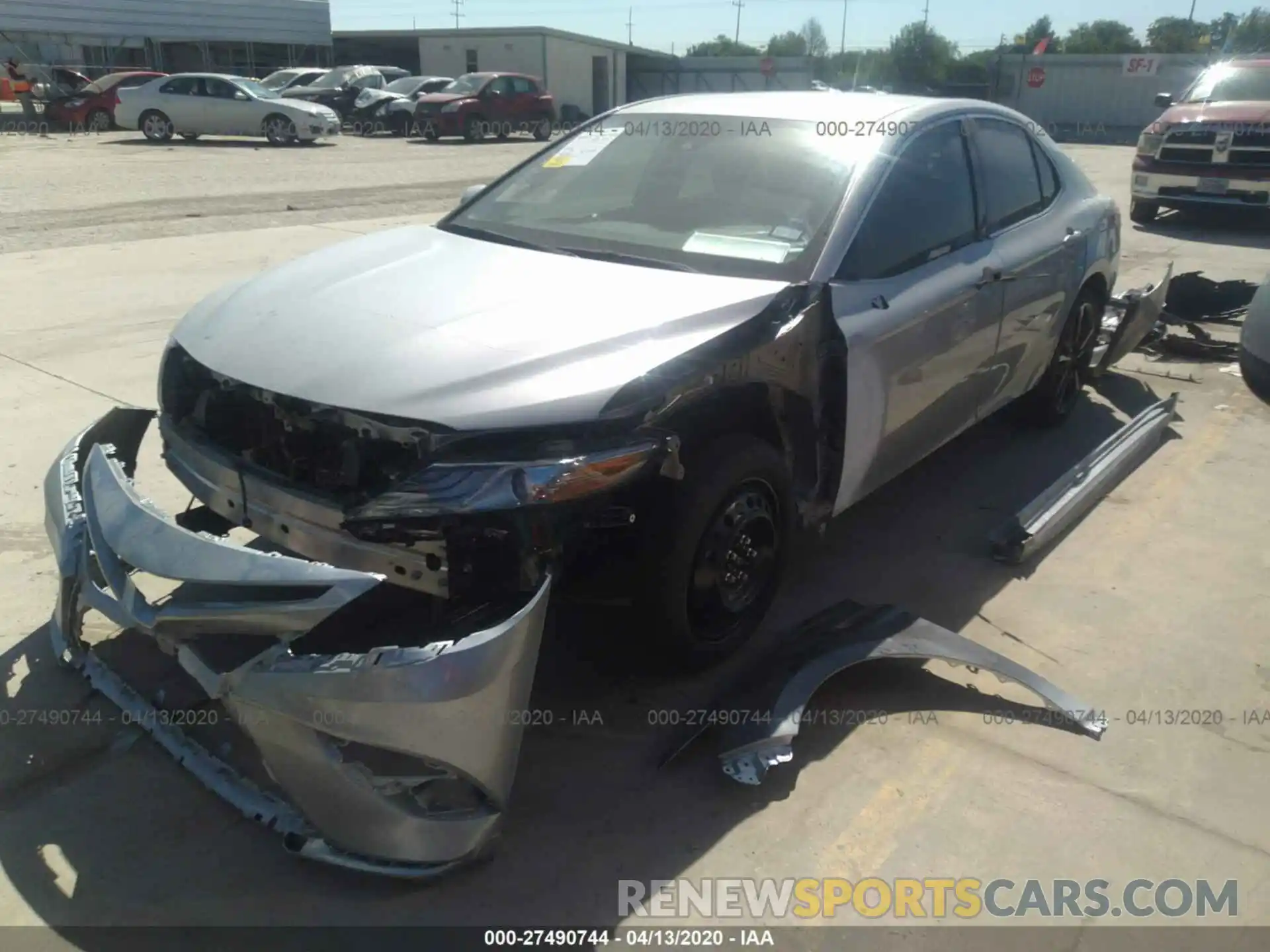 2 Photograph of a damaged car 4T1B61HK0KU836420 TOYOTA CAMRY 2019