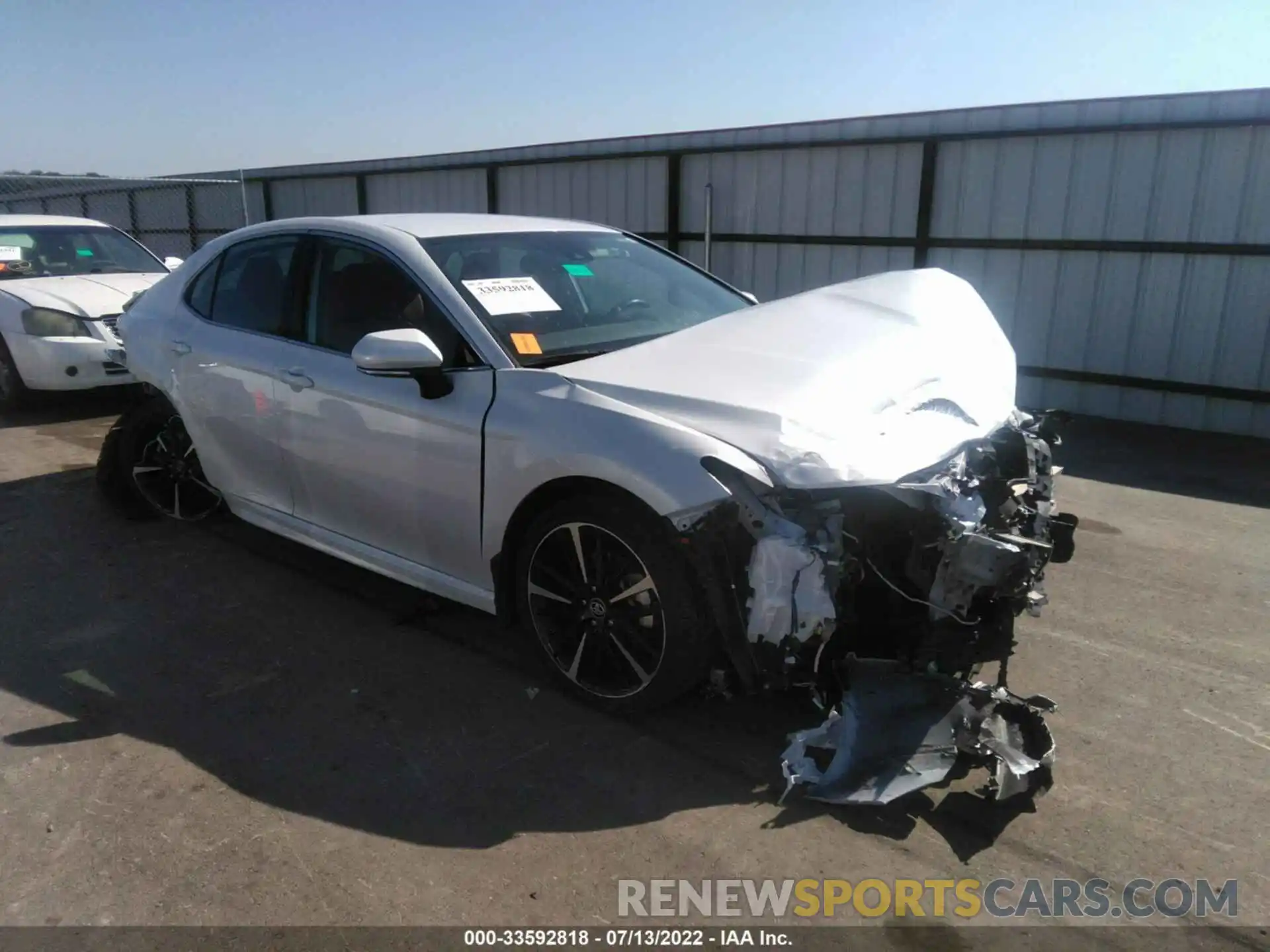 1 Photograph of a damaged car 4T1B61HK0KU837020 TOYOTA CAMRY 2019