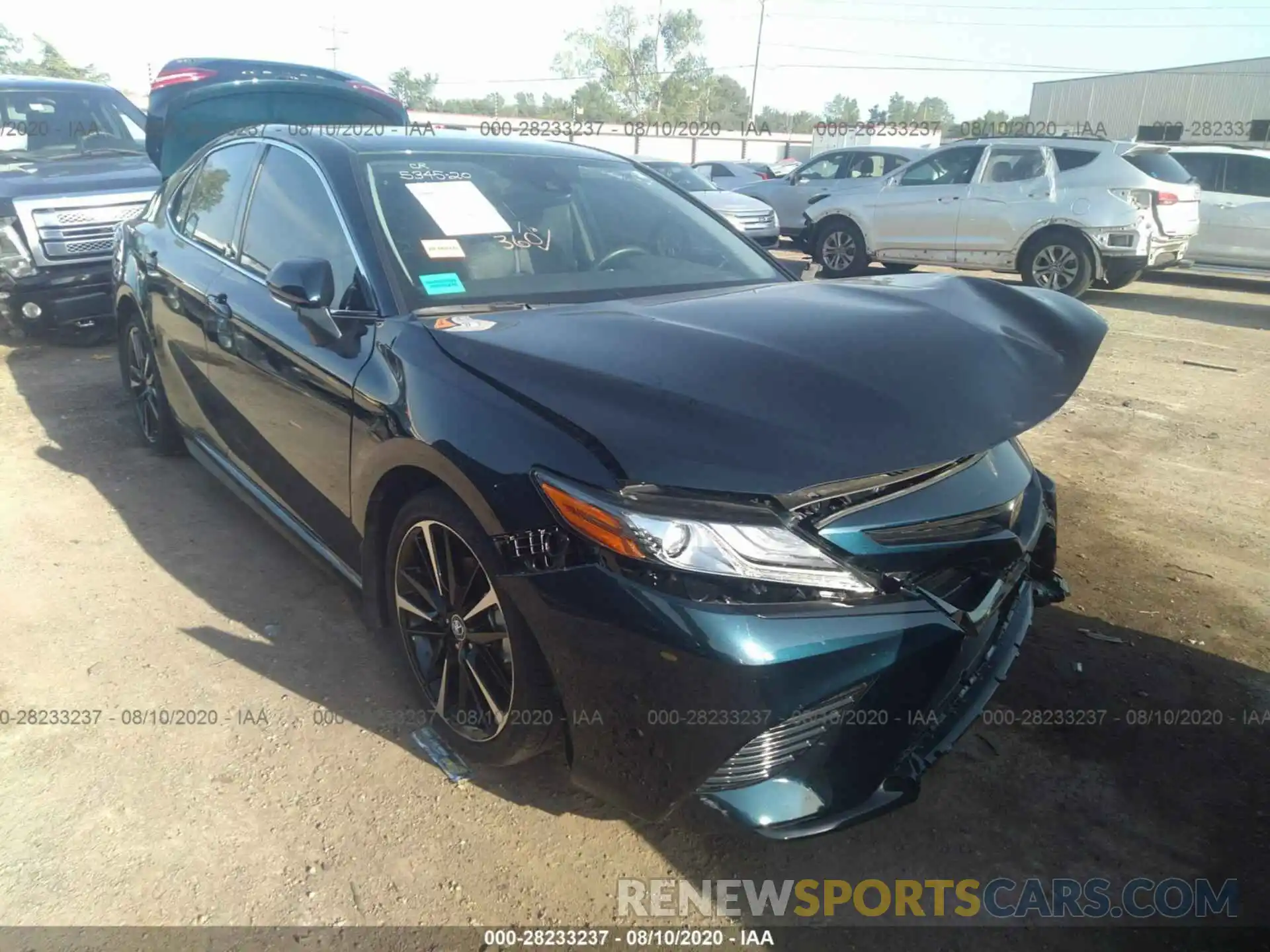 1 Photograph of a damaged car 4T1B61HK0KU839317 TOYOTA CAMRY 2019