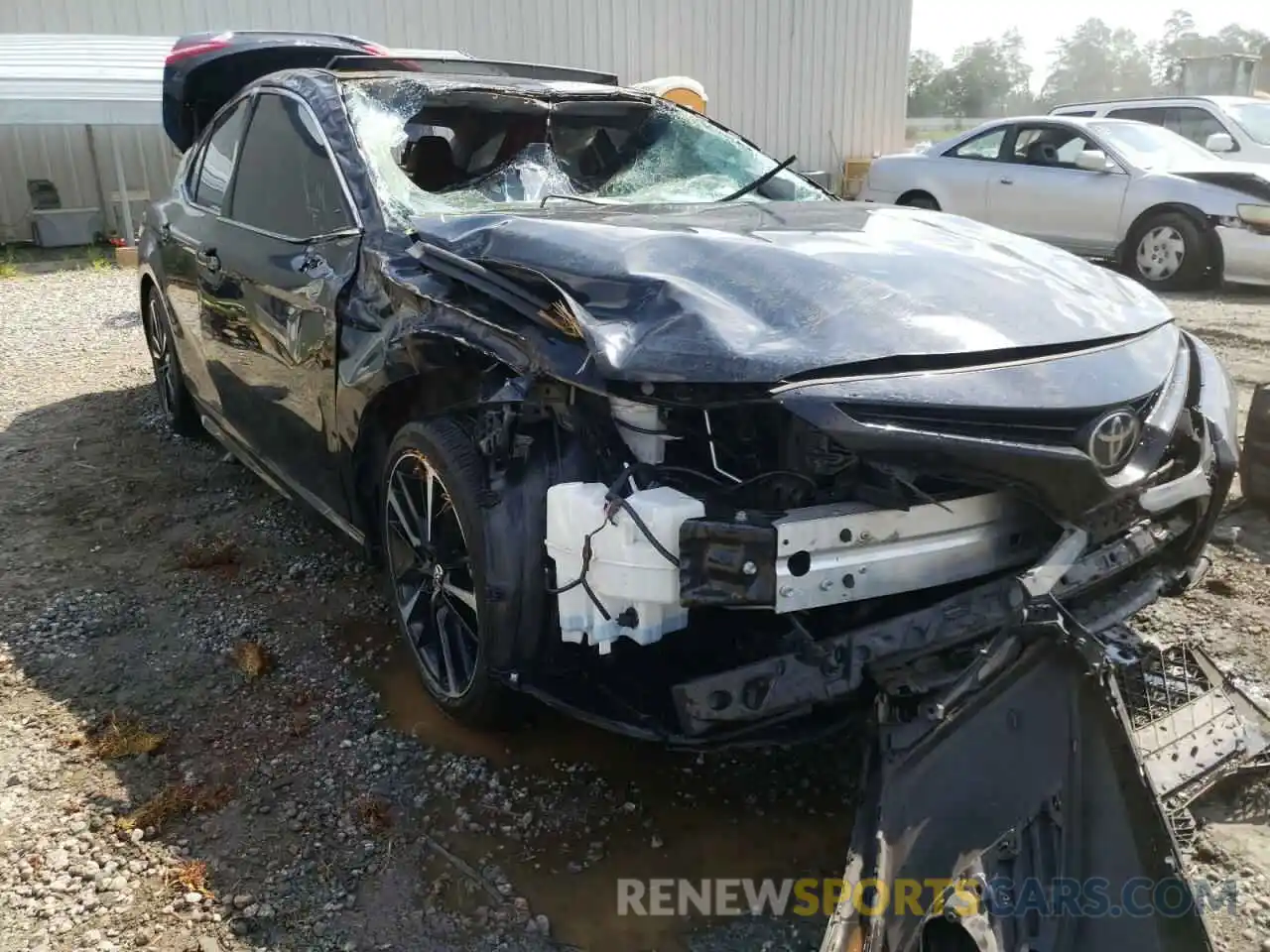 1 Photograph of a damaged car 4T1B61HK1KU160771 TOYOTA CAMRY 2019