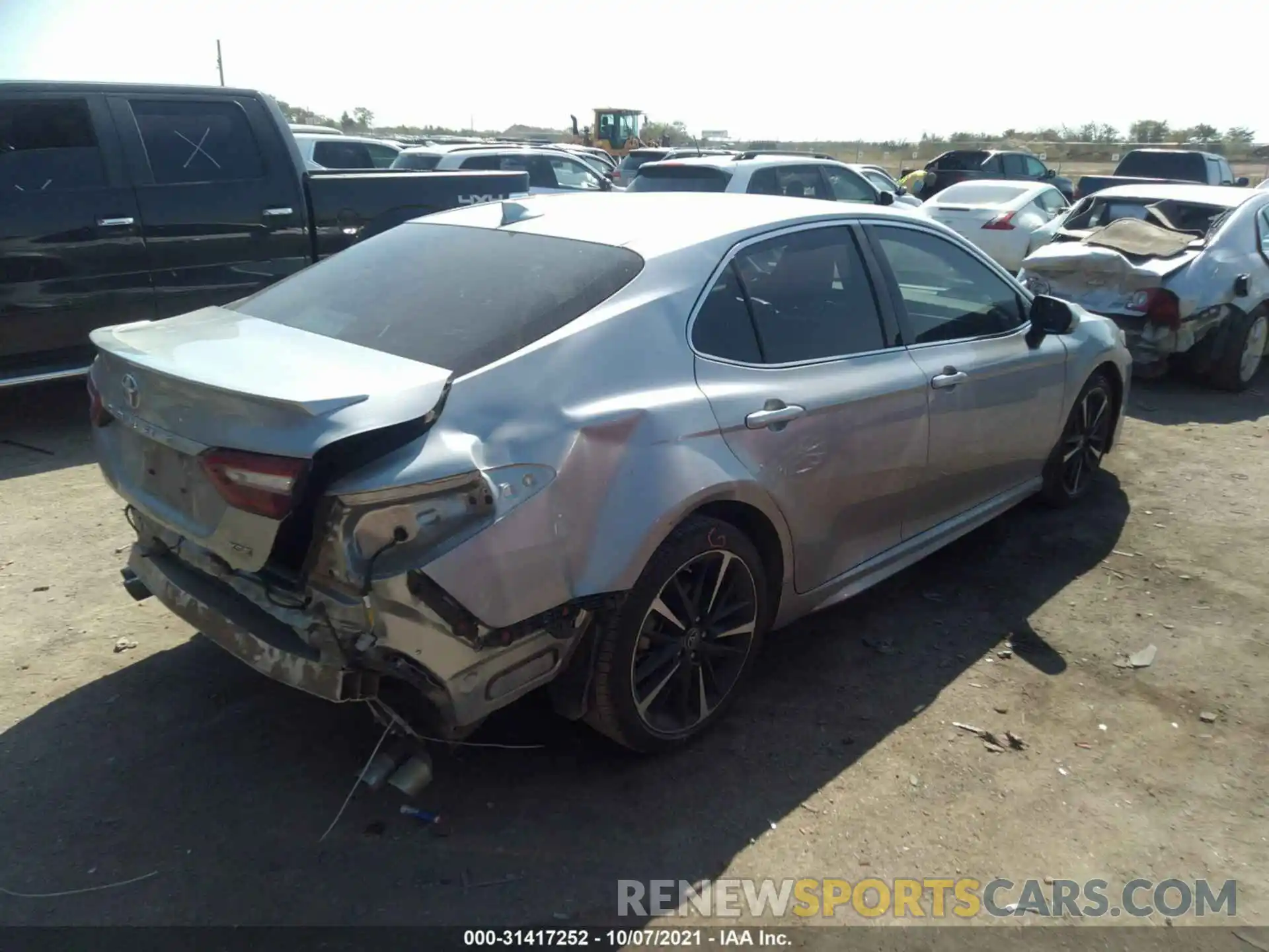 4 Photograph of a damaged car 4T1B61HK1KU170247 TOYOTA CAMRY 2019