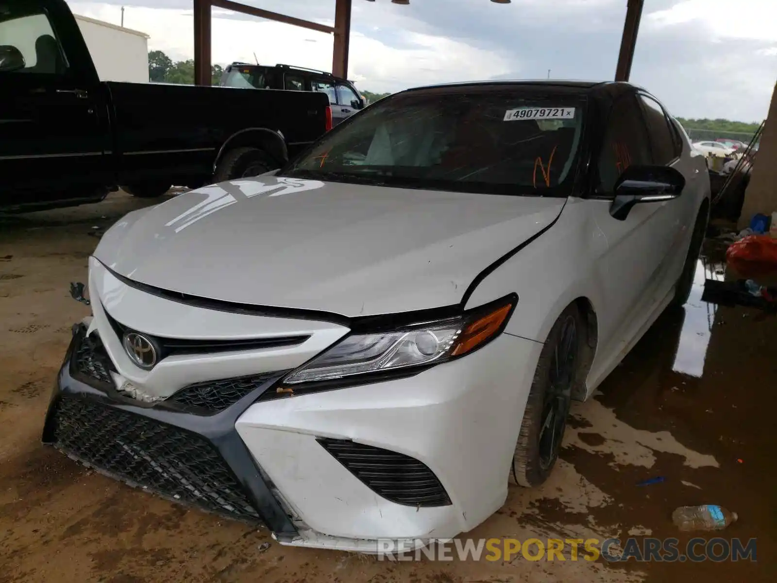 2 Photograph of a damaged car 4T1B61HK1KU173813 TOYOTA CAMRY 2019