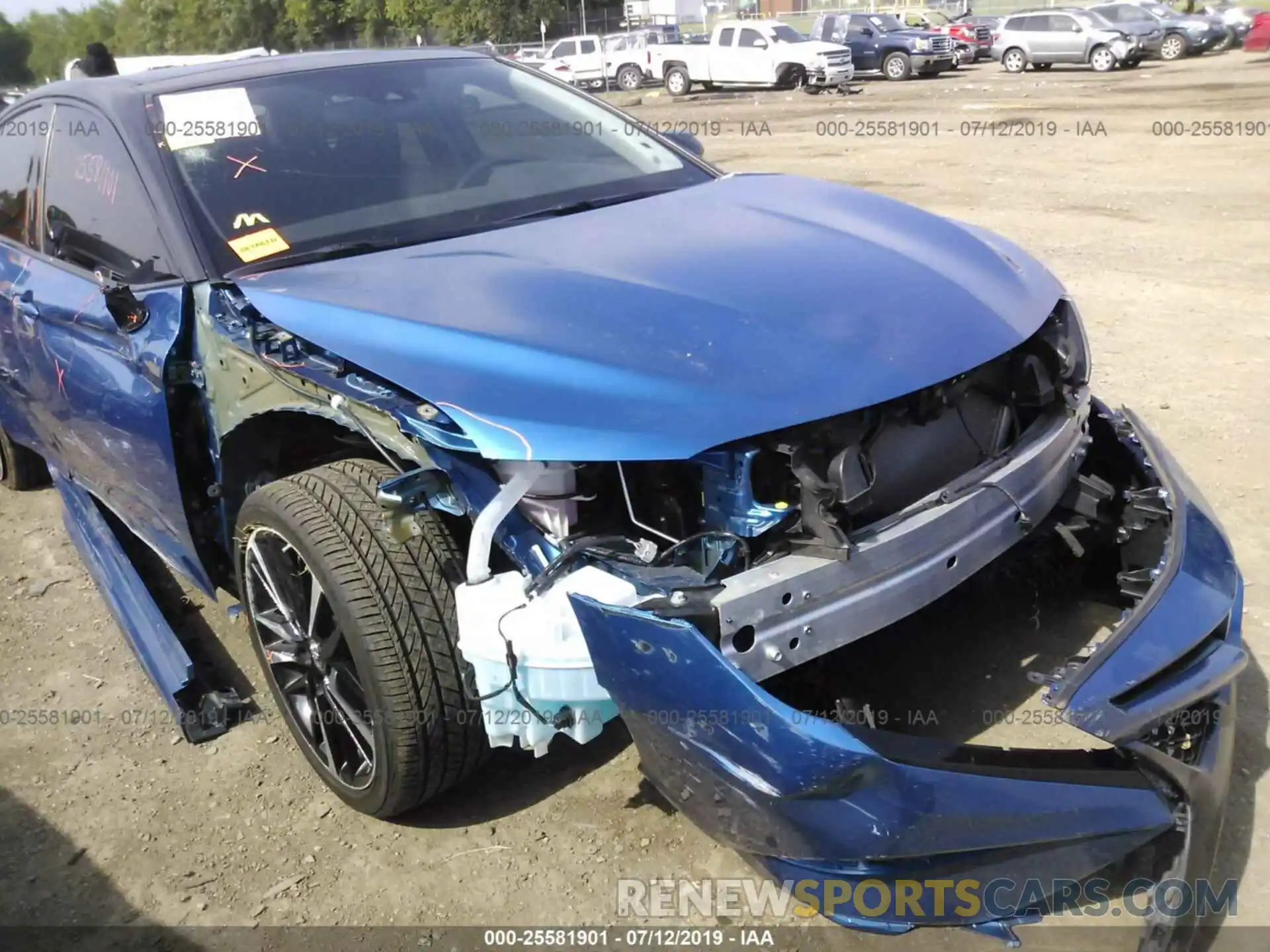 6 Photograph of a damaged car 4T1B61HK1KU174637 TOYOTA CAMRY 2019