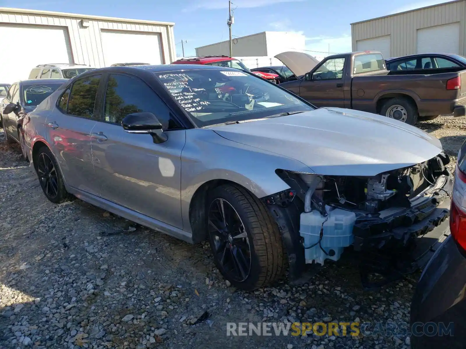 1 Photograph of a damaged car 4T1B61HK1KU175111 TOYOTA CAMRY 2019