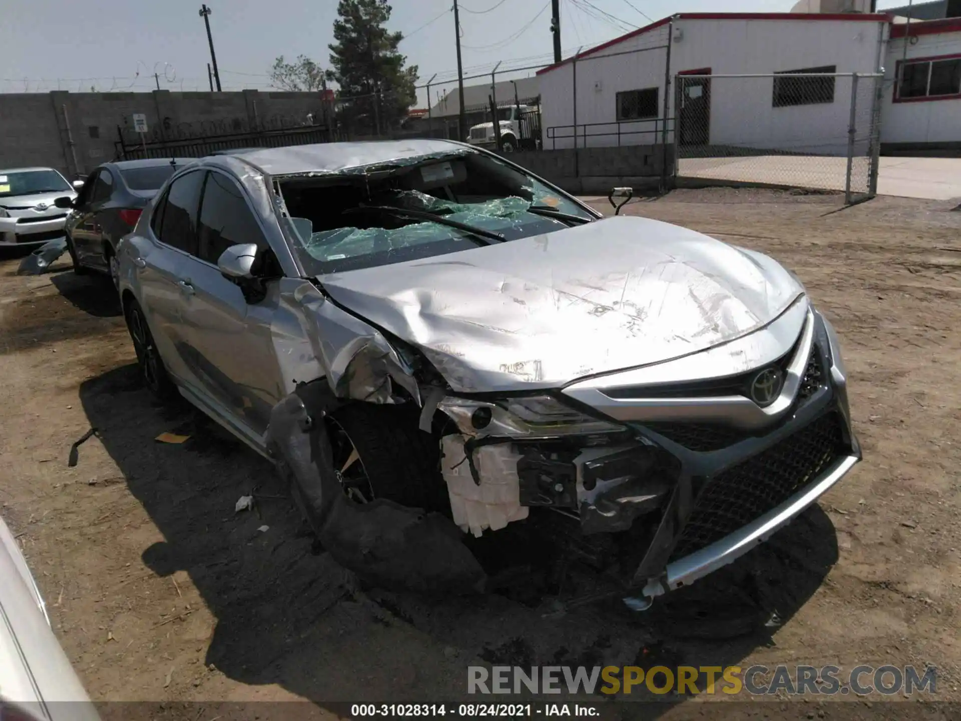 1 Photograph of a damaged car 4T1B61HK1KU200752 TOYOTA CAMRY 2019