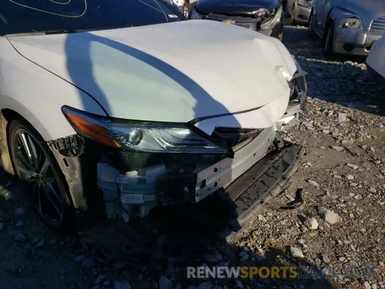 9 Photograph of a damaged car 4T1B61HK1KU201304 TOYOTA CAMRY 2019