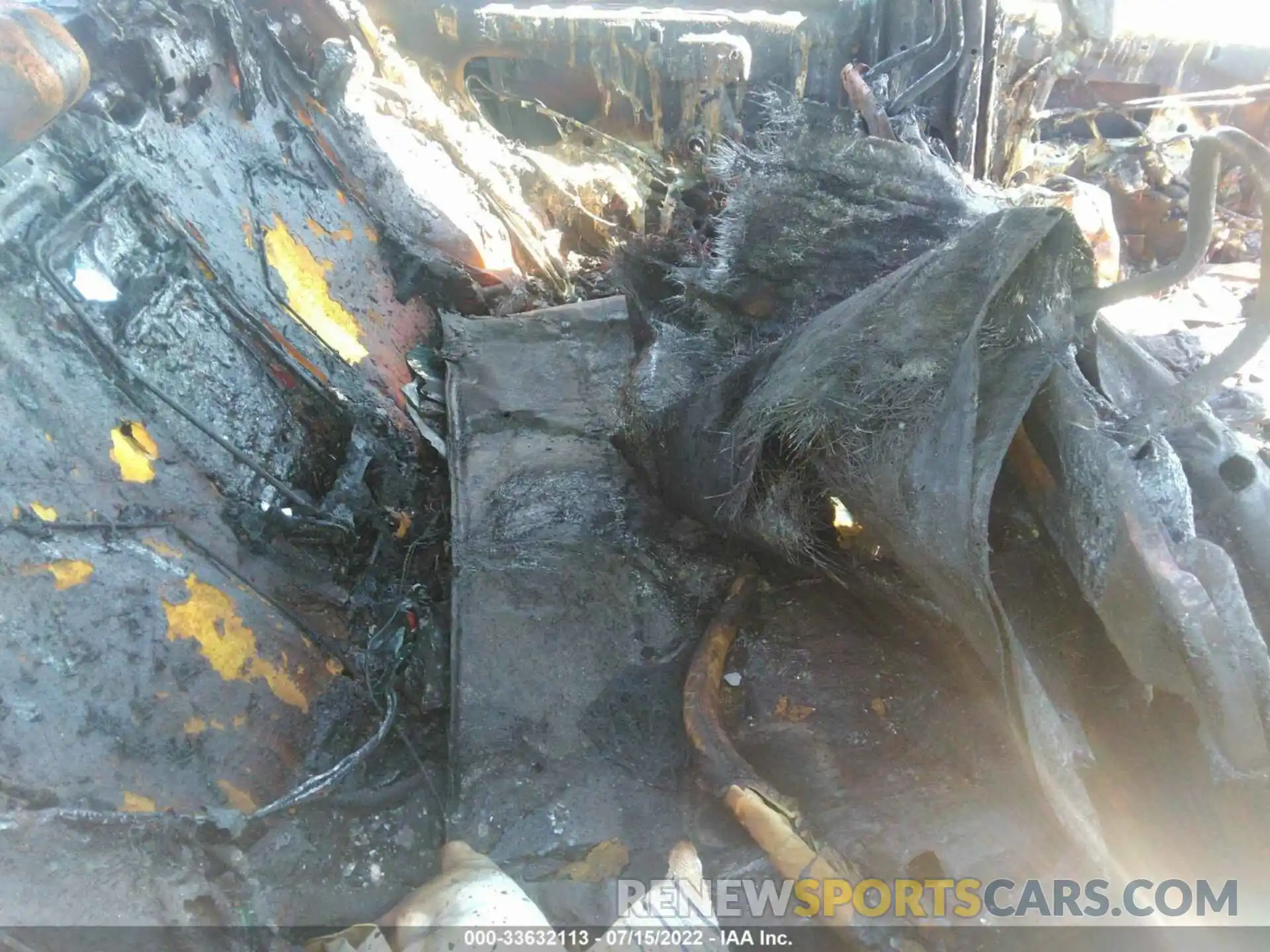 8 Photograph of a damaged car 4T1B61HK1KU211931 TOYOTA CAMRY 2019