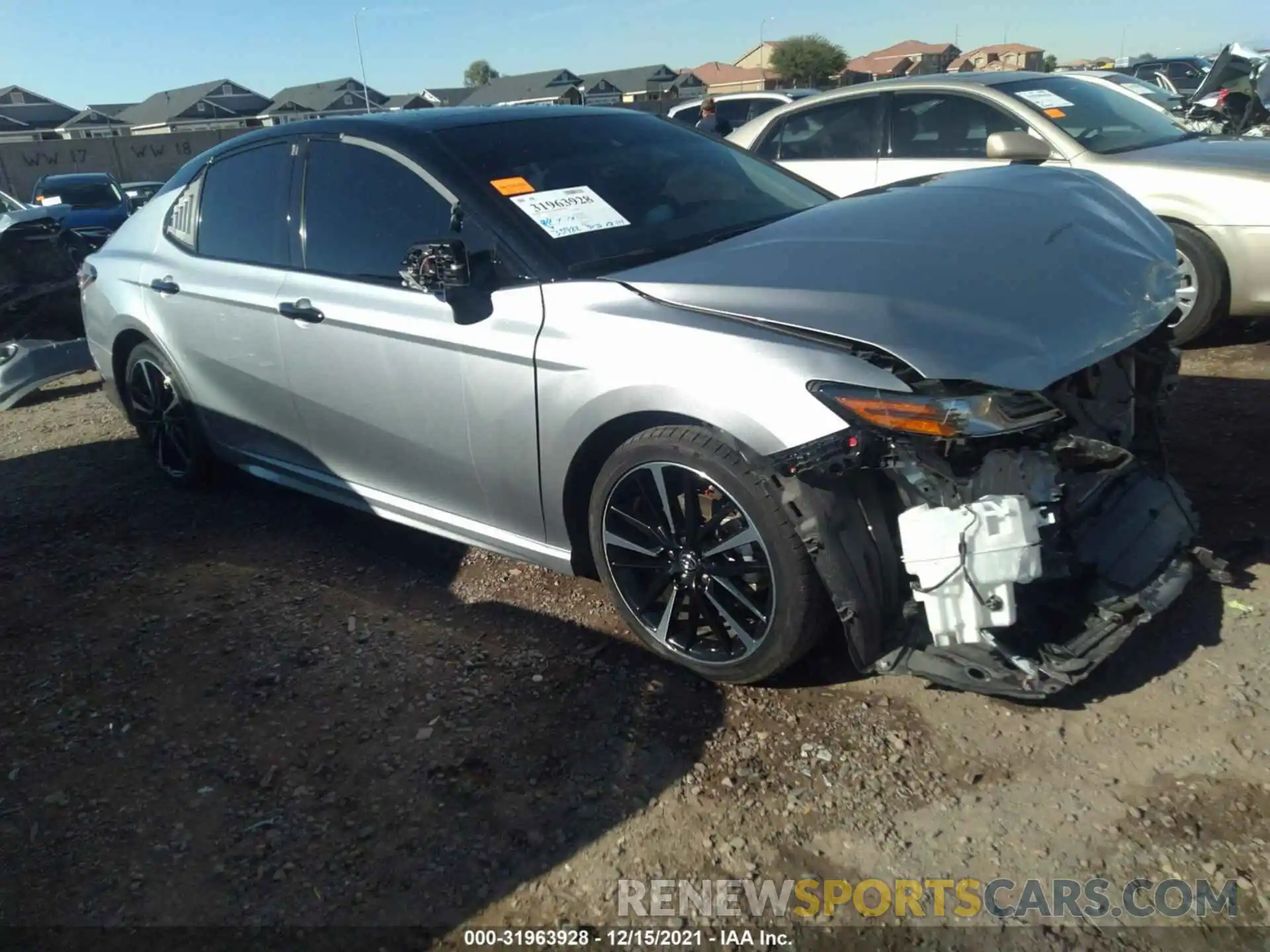 1 Photograph of a damaged car 4T1B61HK1KU219740 TOYOTA CAMRY 2019