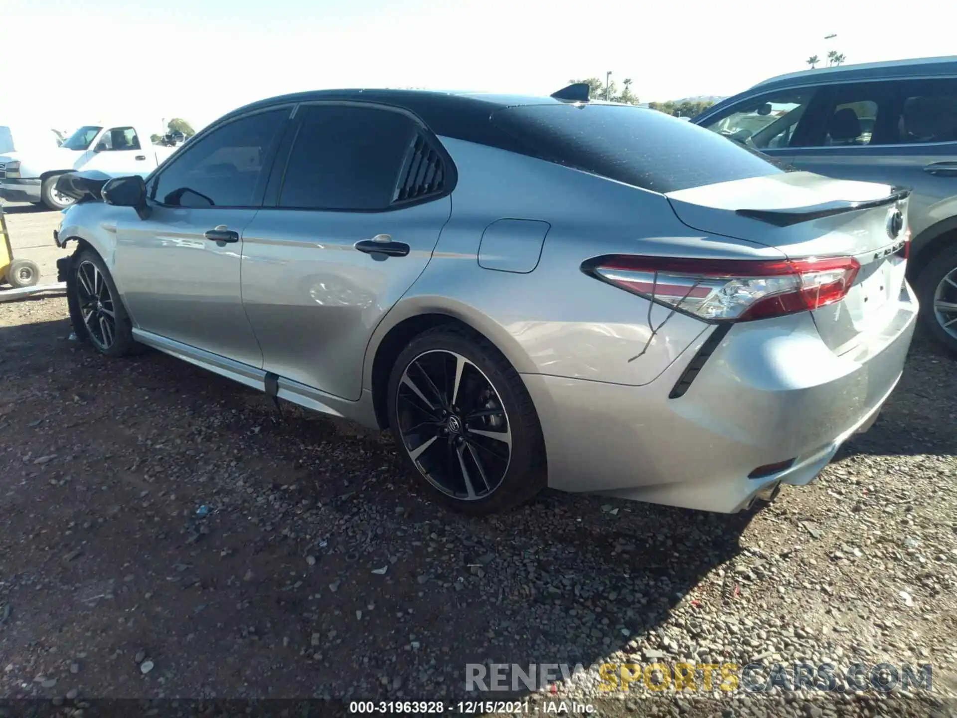 3 Photograph of a damaged car 4T1B61HK1KU219740 TOYOTA CAMRY 2019