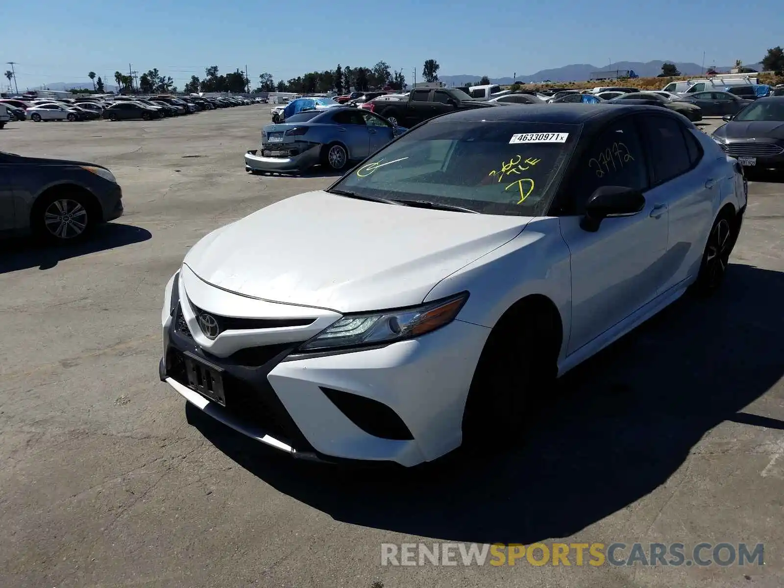 2 Photograph of a damaged car 4T1B61HK1KU257078 TOYOTA CAMRY 2019