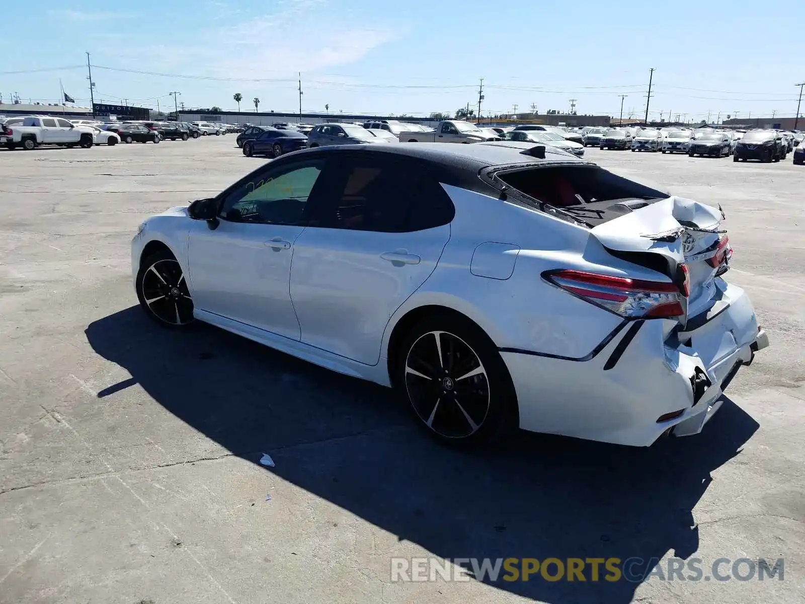 3 Photograph of a damaged car 4T1B61HK1KU257078 TOYOTA CAMRY 2019