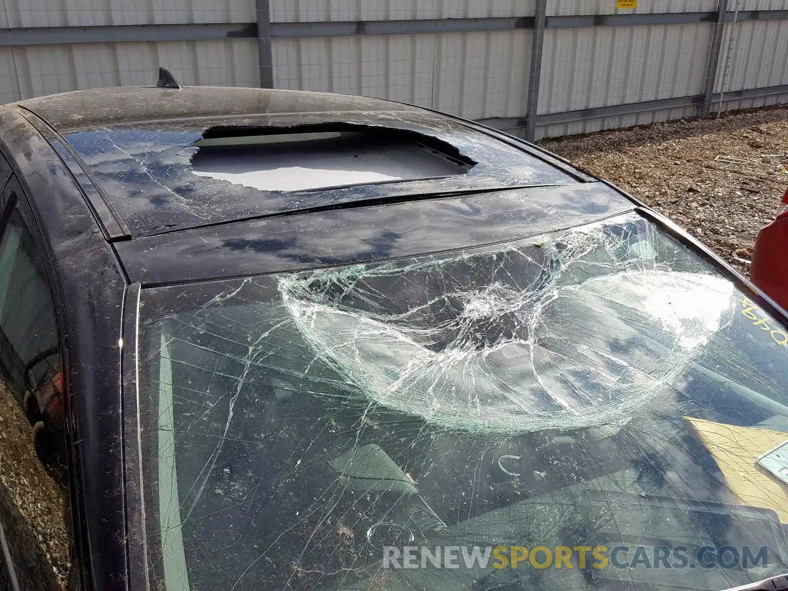 9 Photograph of a damaged car 4T1B61HK1KU258599 TOYOTA CAMRY 2019