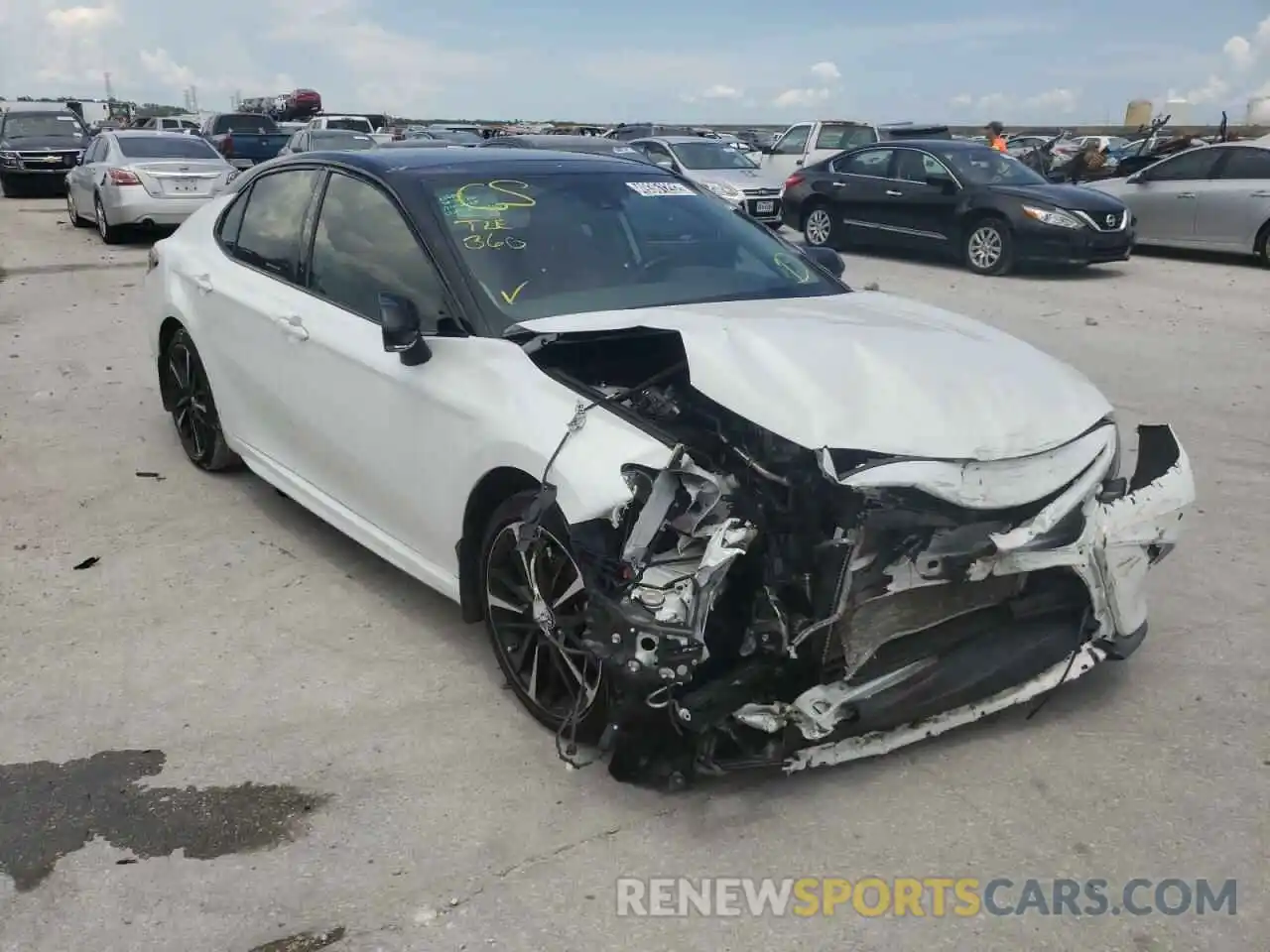 1 Photograph of a damaged car 4T1B61HK1KU265505 TOYOTA CAMRY 2019