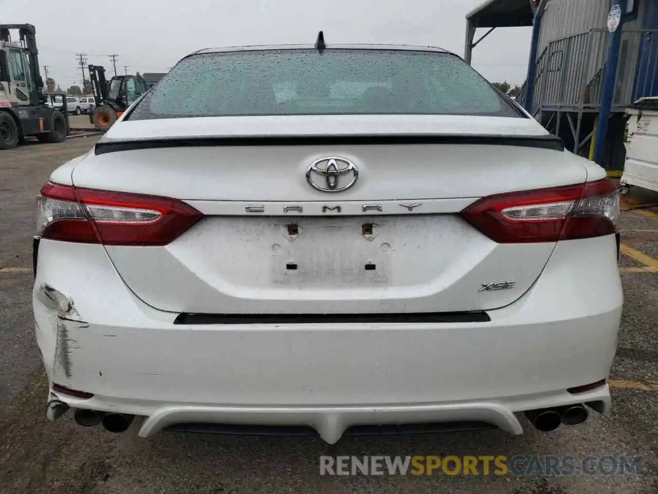 6 Photograph of a damaged car 4T1B61HK1KU268629 TOYOTA CAMRY 2019