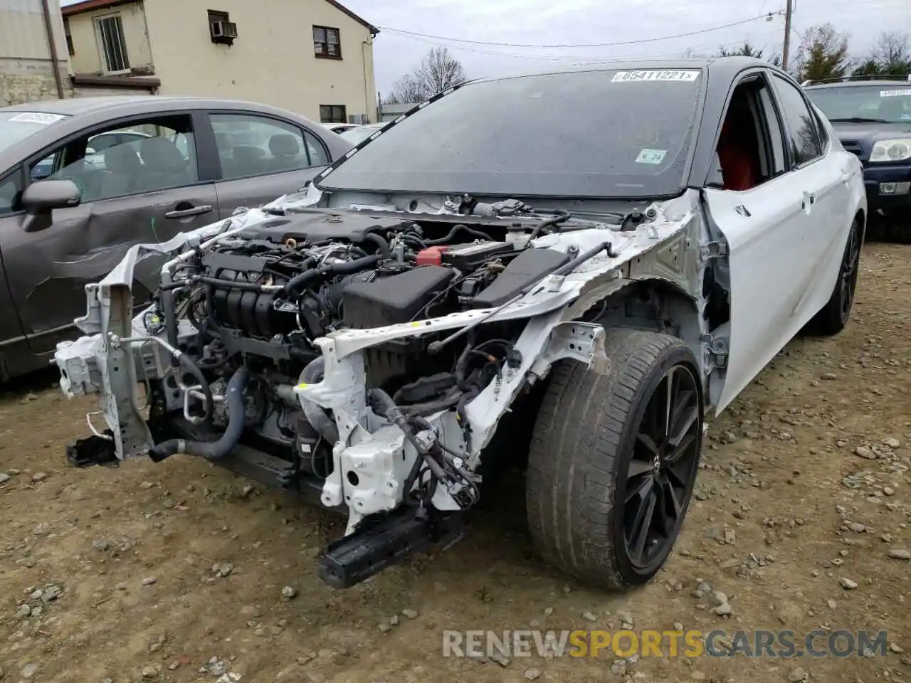 2 Photograph of a damaged car 4T1B61HK1KU269442 TOYOTA CAMRY 2019