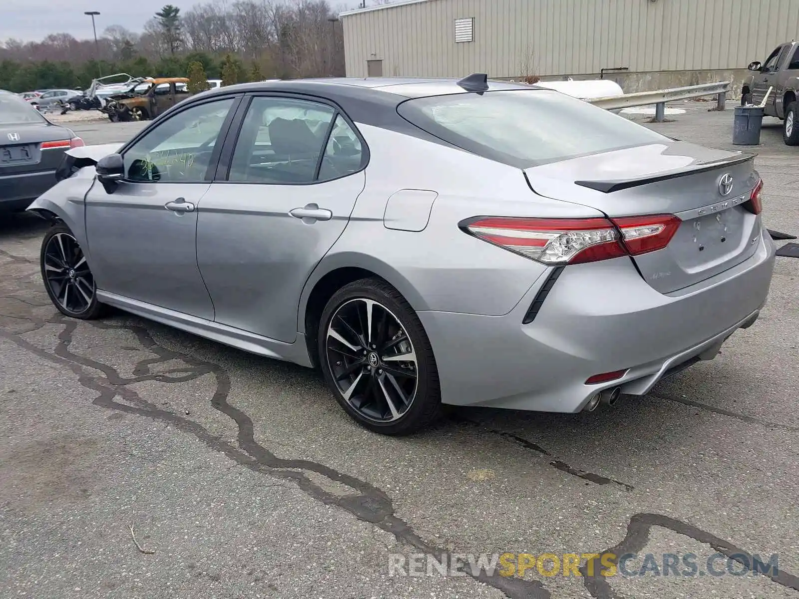 3 Photograph of a damaged car 4T1B61HK1KU276360 TOYOTA CAMRY 2019