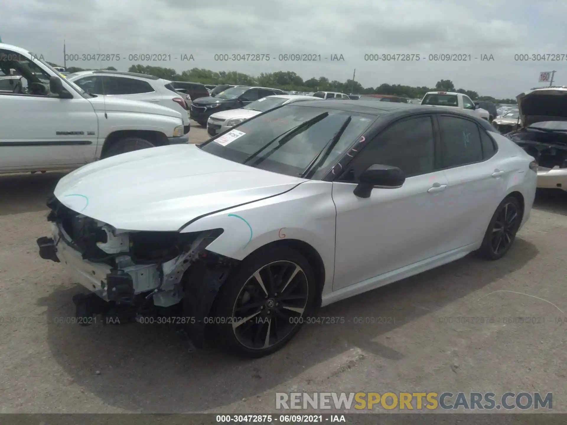 2 Photograph of a damaged car 4T1B61HK1KU279968 TOYOTA CAMRY 2019