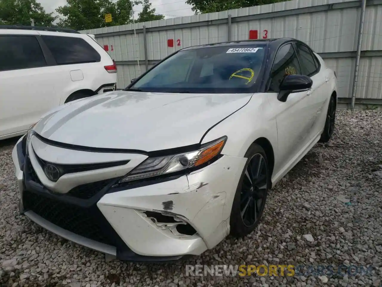 2 Photograph of a damaged car 4T1B61HK1KU281638 TOYOTA CAMRY 2019