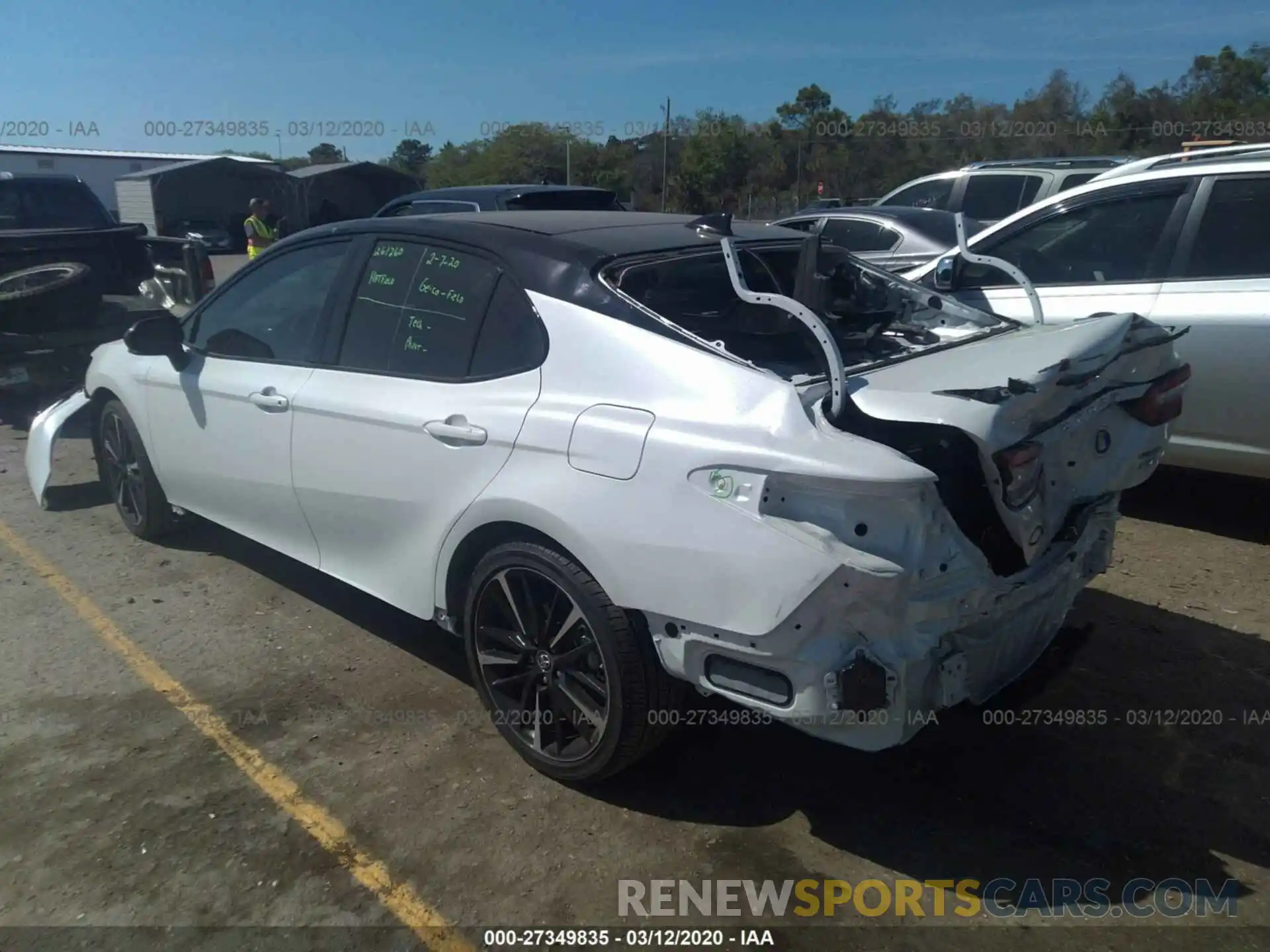 3 Photograph of a damaged car 4T1B61HK1KU287357 TOYOTA CAMRY 2019