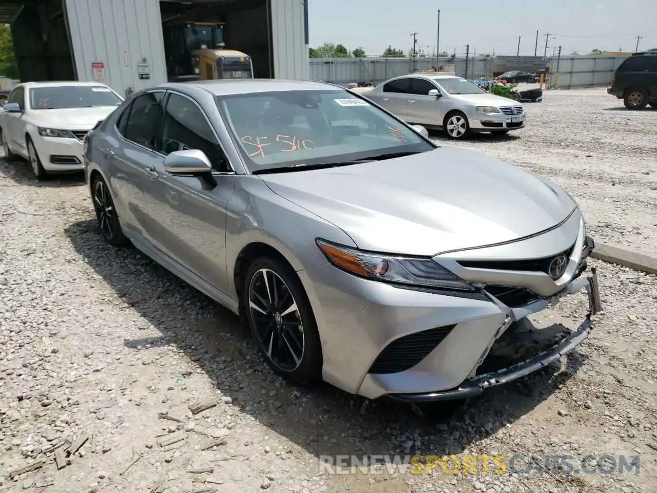 1 Photograph of a damaged car 4T1B61HK1KU294356 TOYOTA CAMRY 2019