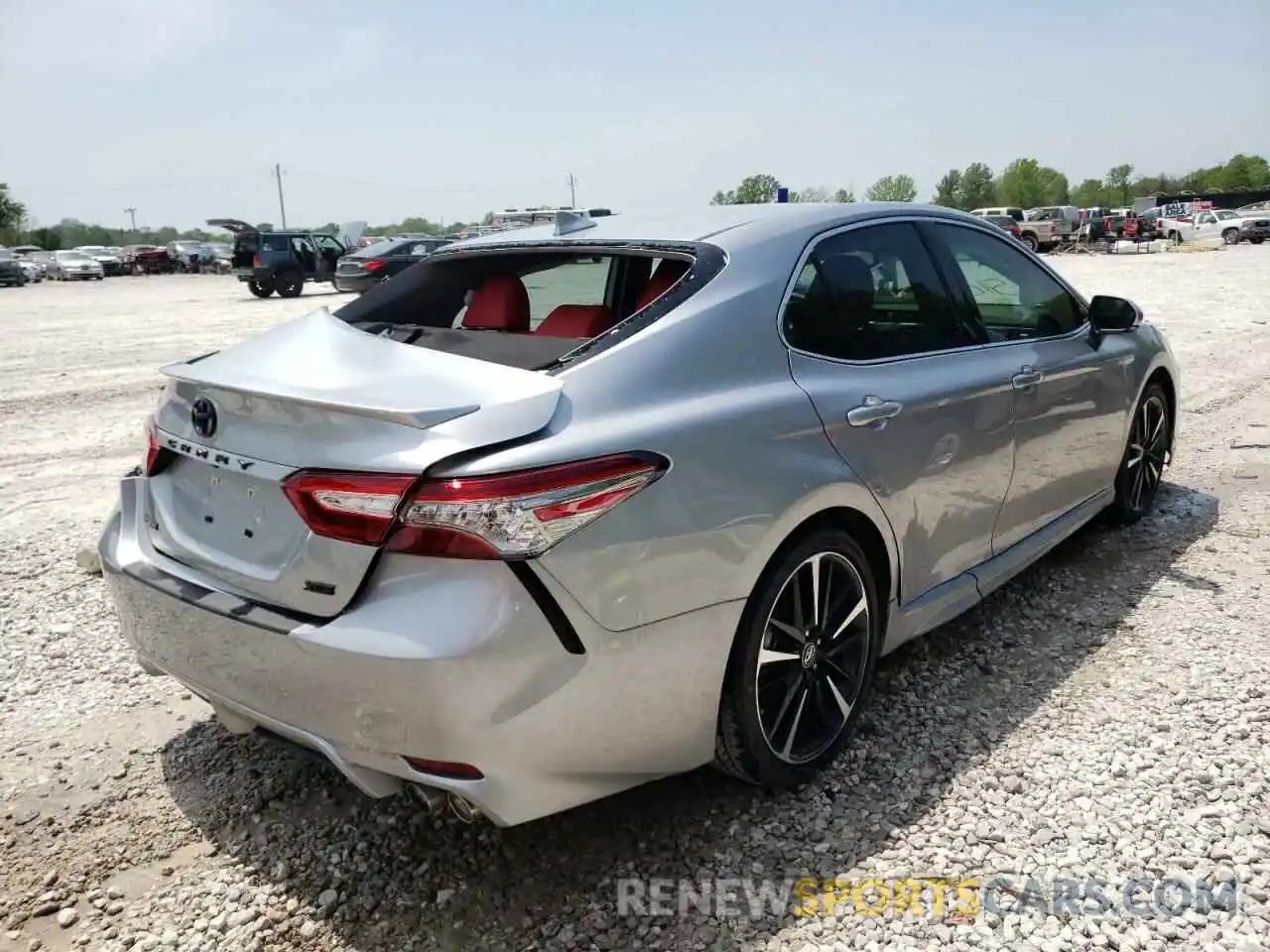 4 Photograph of a damaged car 4T1B61HK1KU294356 TOYOTA CAMRY 2019