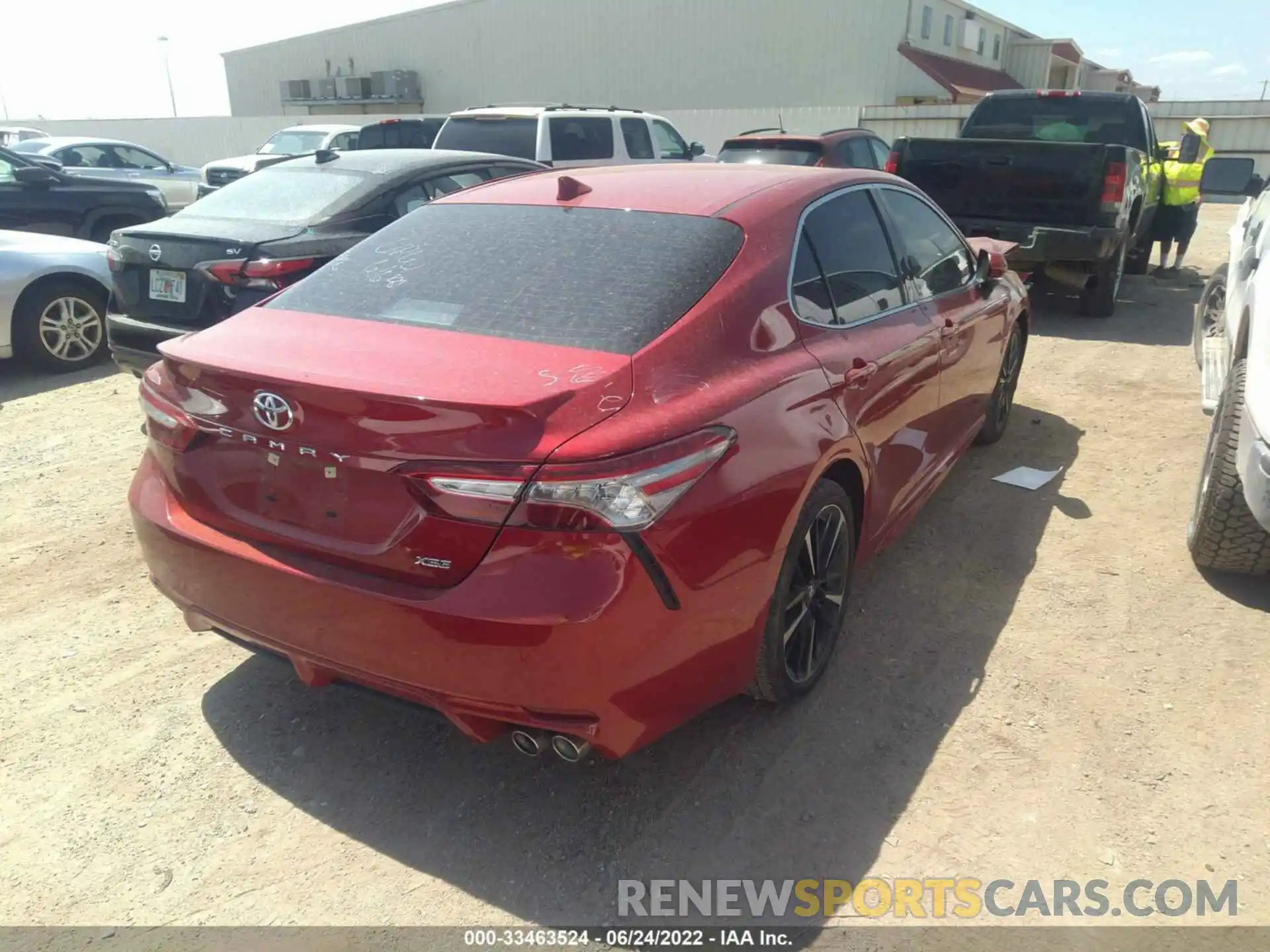 4 Photograph of a damaged car 4T1B61HK1KU294406 TOYOTA CAMRY 2019