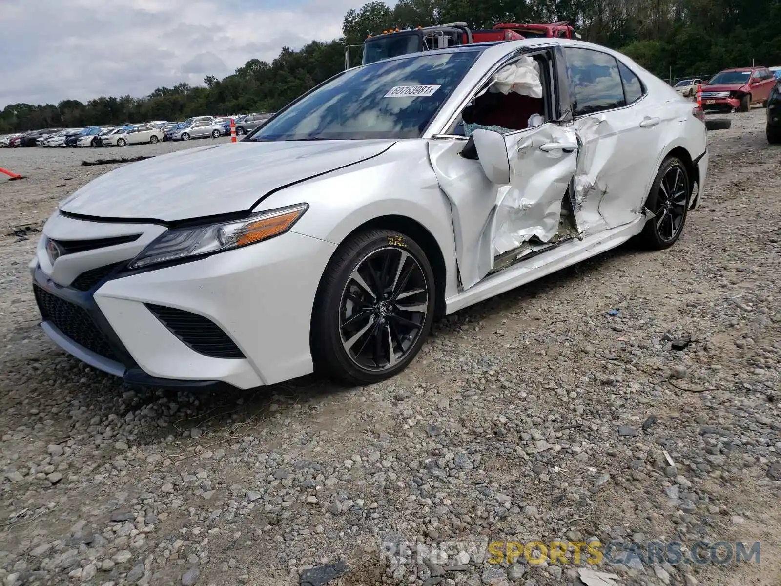 2 Photograph of a damaged car 4T1B61HK1KU679190 TOYOTA CAMRY 2019