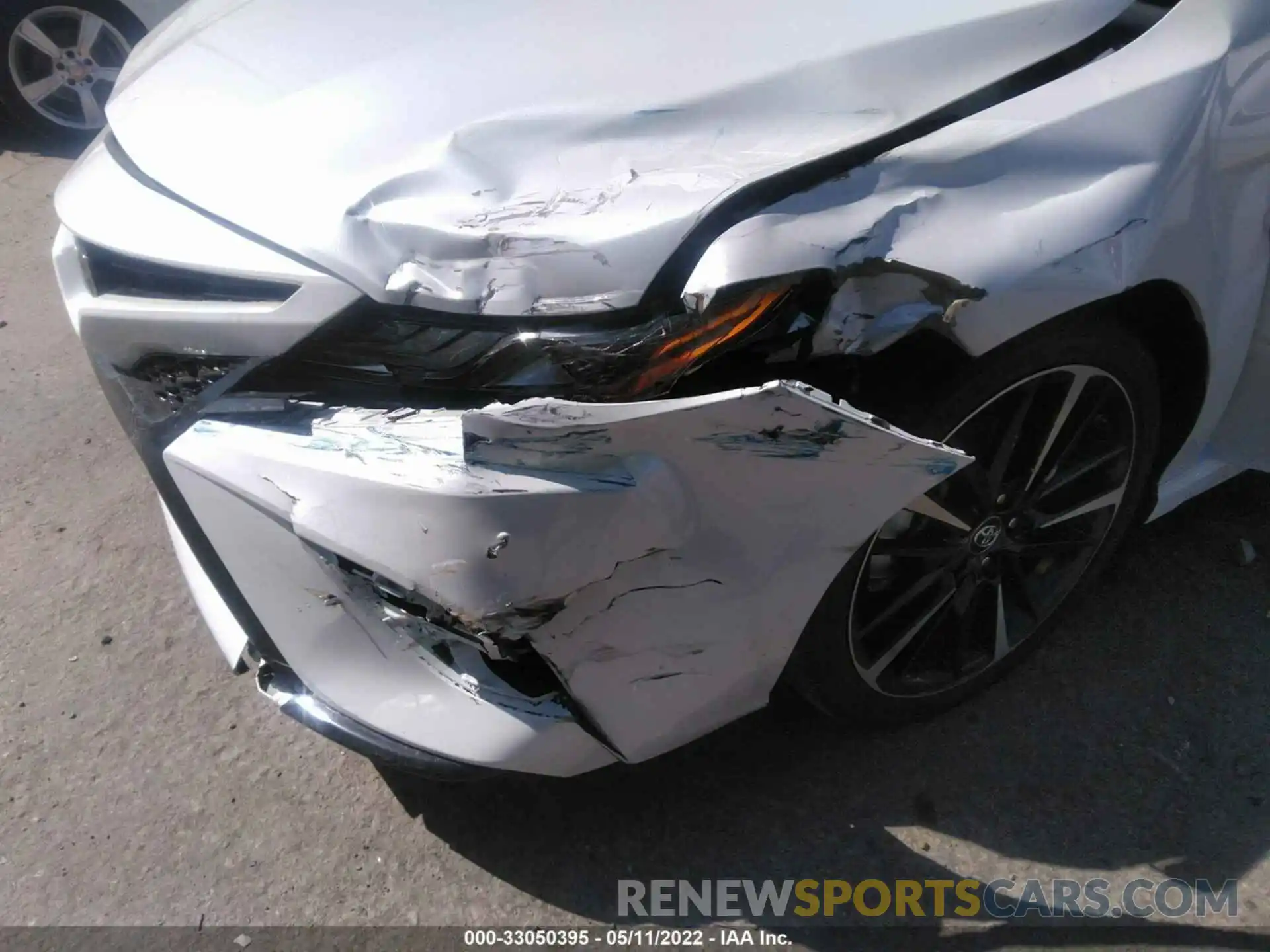 6 Photograph of a damaged car 4T1B61HK1KU697124 TOYOTA CAMRY 2019