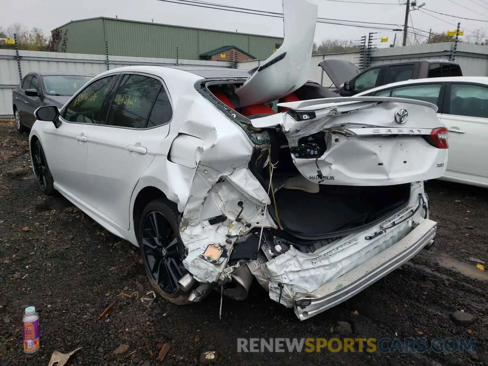 3 Photograph of a damaged car 4T1B61HK1KU697933 TOYOTA CAMRY 2019