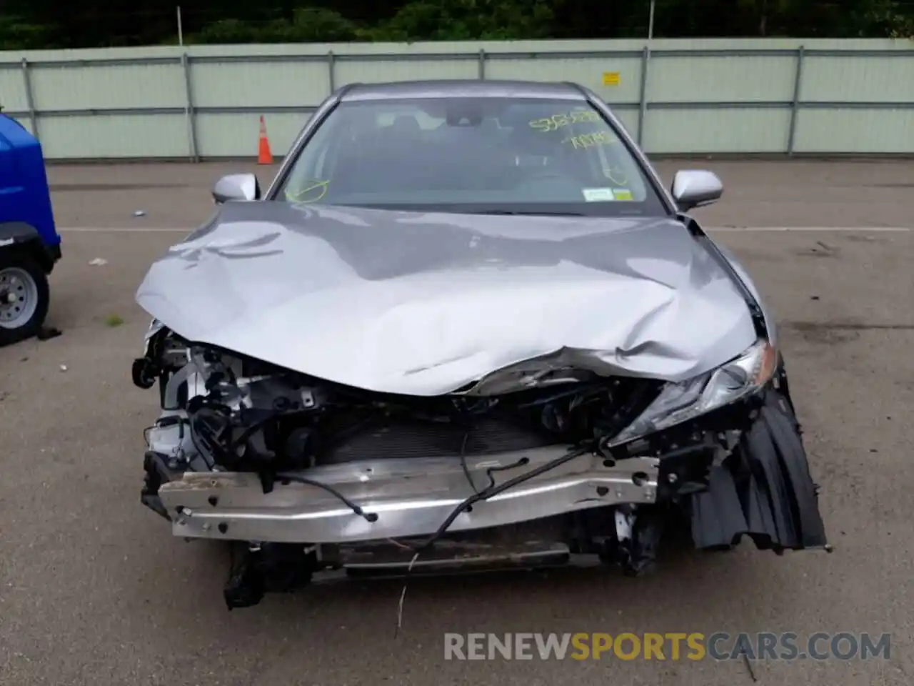 9 Photograph of a damaged car 4T1B61HK1KU700281 TOYOTA CAMRY 2019