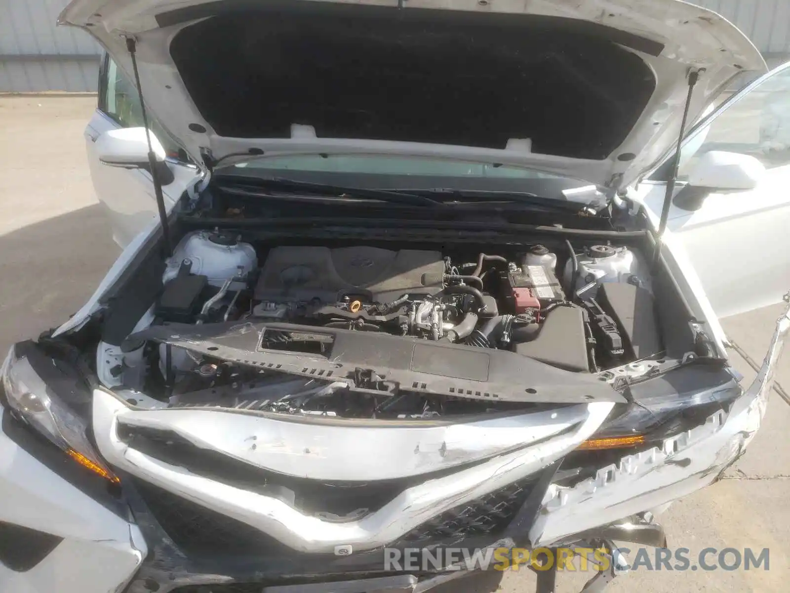 7 Photograph of a damaged car 4T1B61HK1KU701415 TOYOTA CAMRY 2019