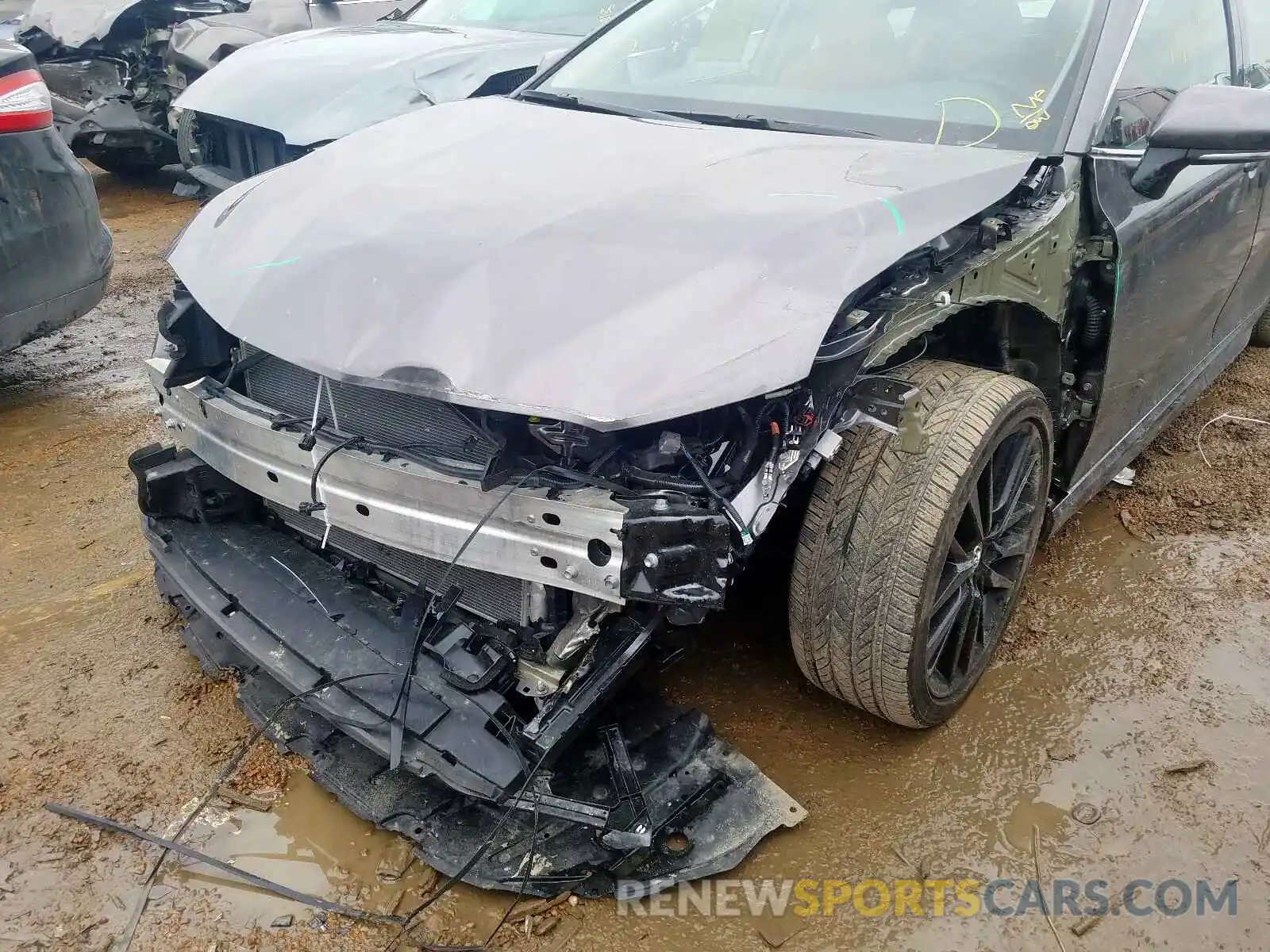 9 Photograph of a damaged car 4T1B61HK1KU708977 TOYOTA CAMRY 2019