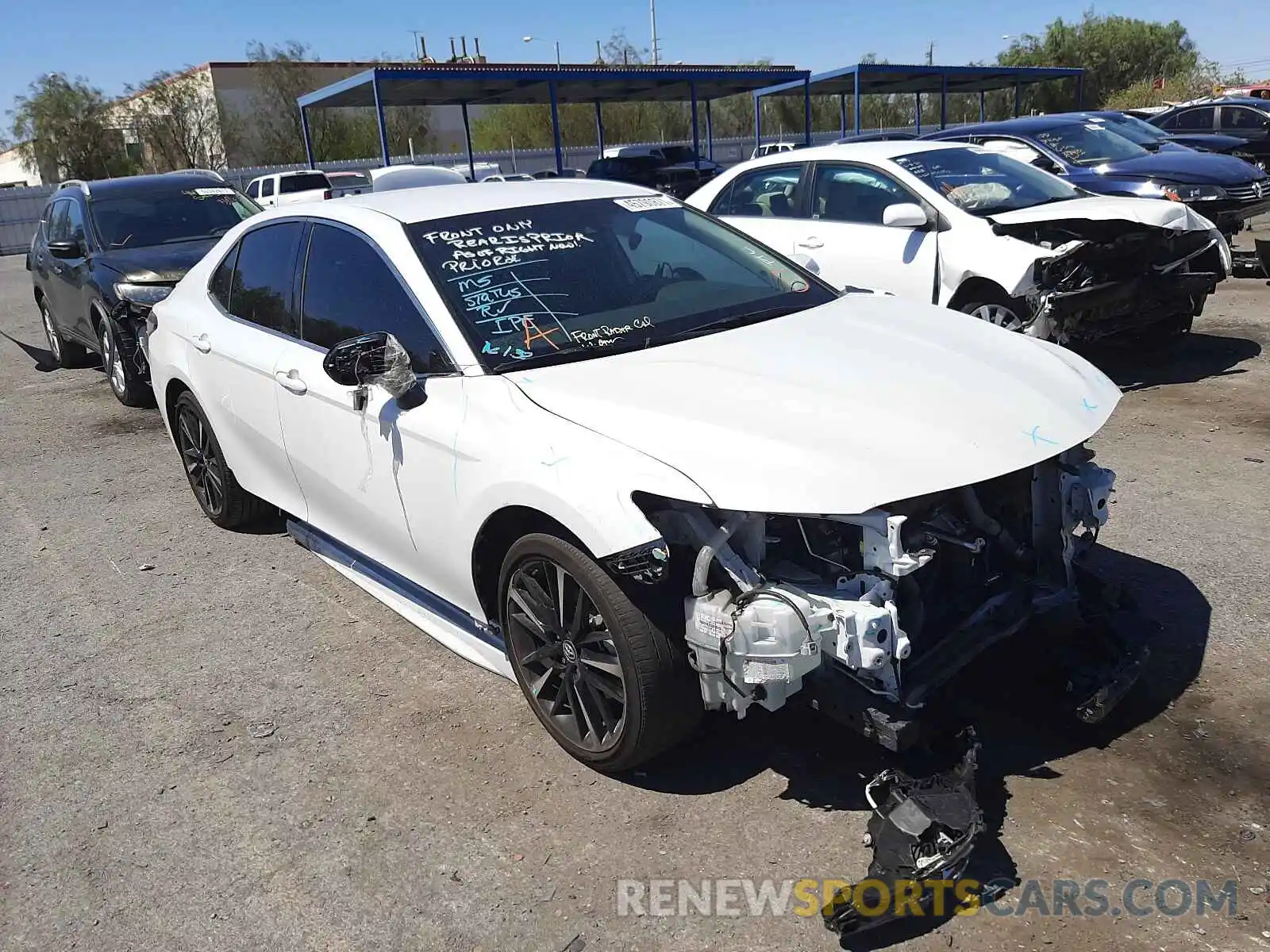 1 Photograph of a damaged car 4T1B61HK1KU712253 TOYOTA CAMRY 2019