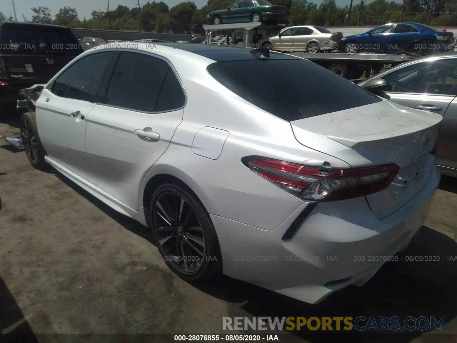 3 Photograph of a damaged car 4T1B61HK1KU712821 TOYOTA CAMRY 2019