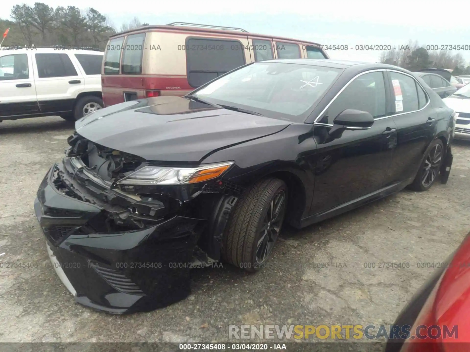 2 Photograph of a damaged car 4T1B61HK1KU735693 TOYOTA CAMRY 2019