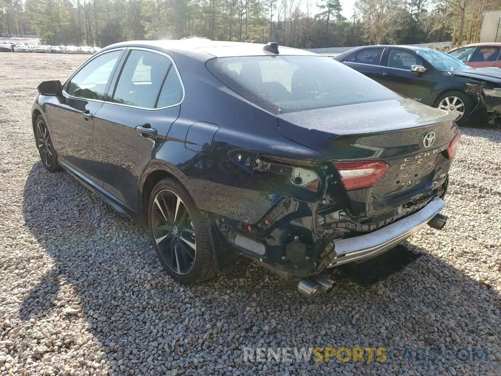 3 Photograph of a damaged car 4T1B61HK1KU737542 TOYOTA CAMRY 2019