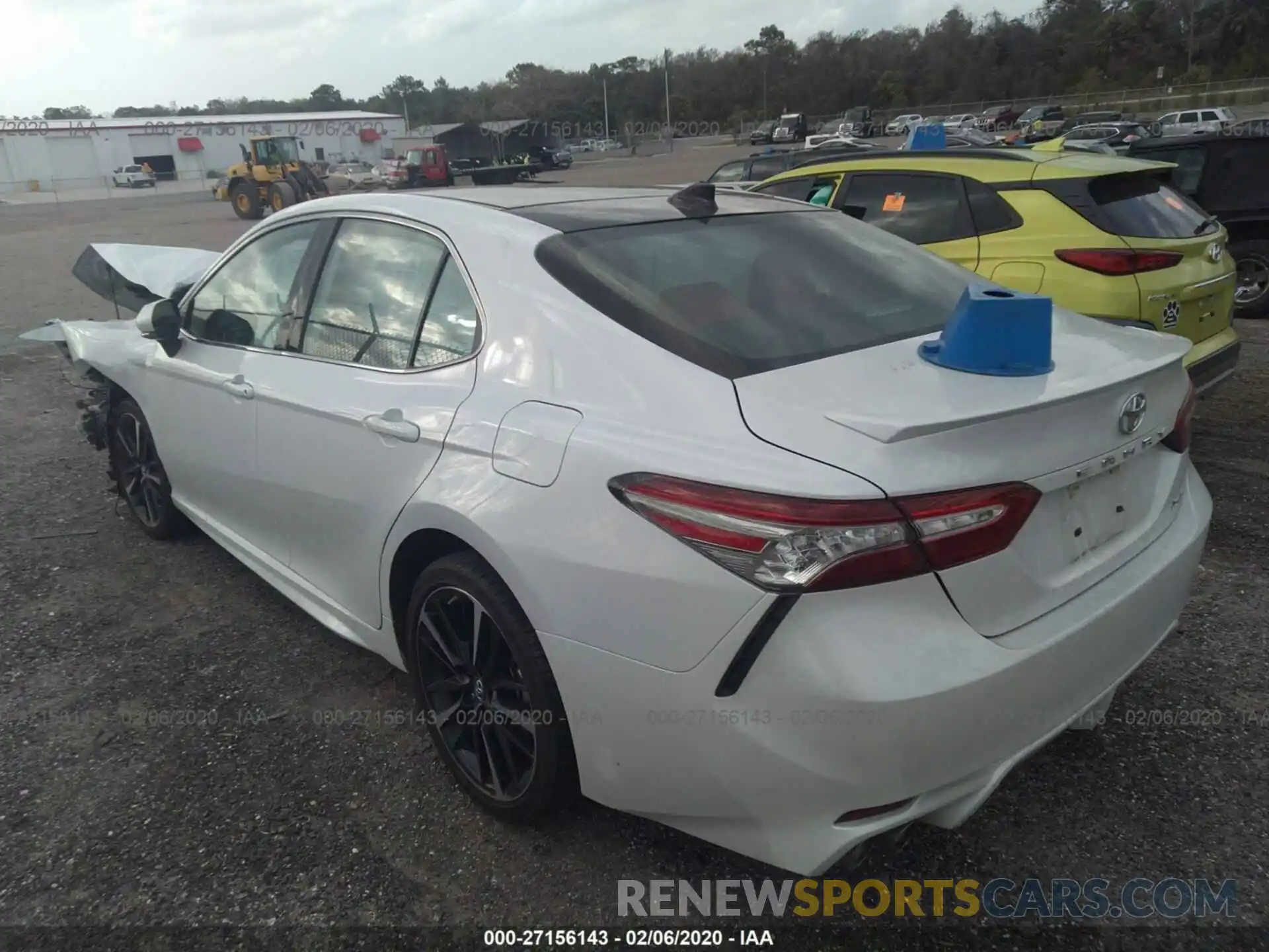 3 Photograph of a damaged car 4T1B61HK1KU745625 TOYOTA CAMRY 2019