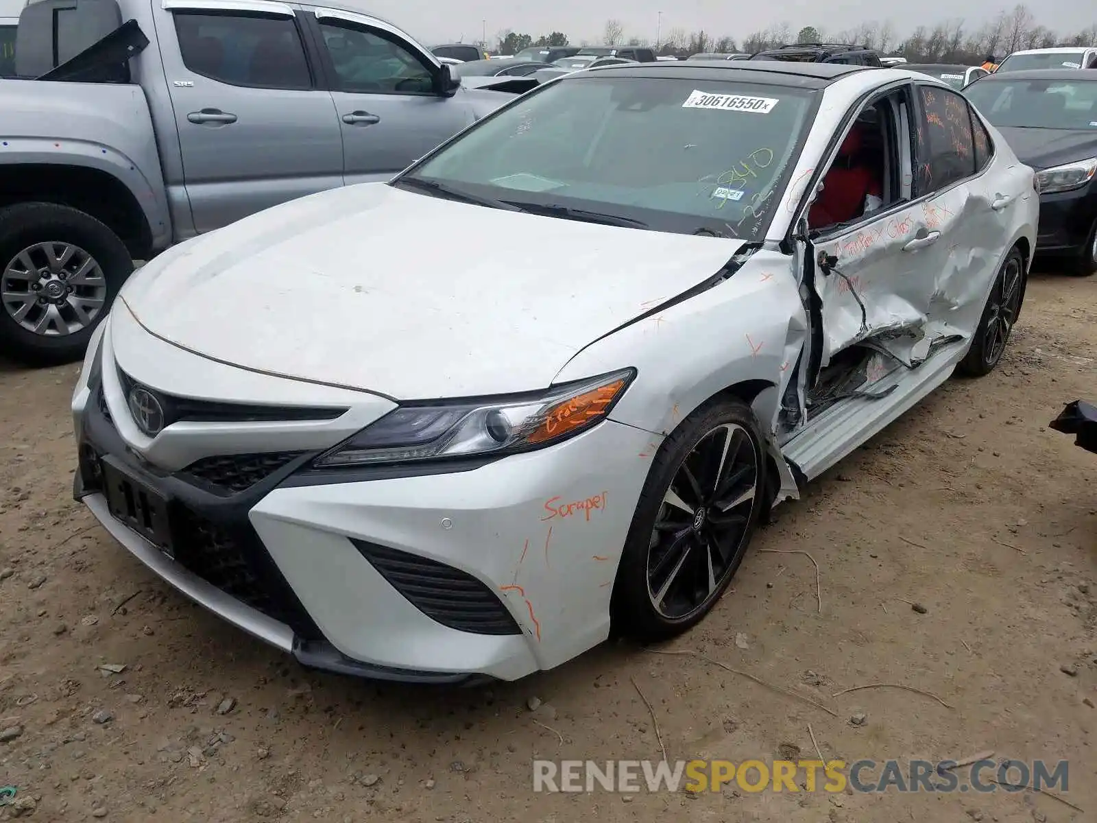 2 Photograph of a damaged car 4T1B61HK1KU753840 TOYOTA CAMRY 2019