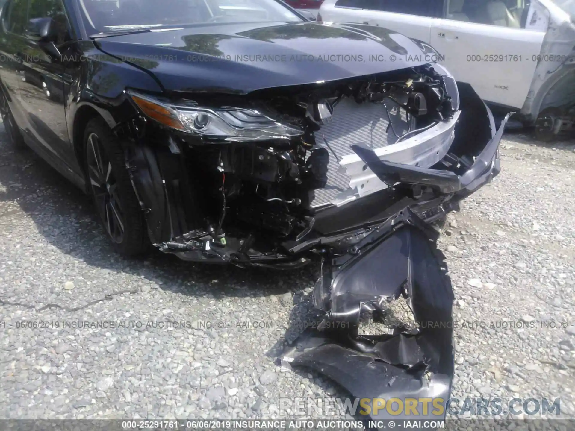 6 Photograph of a damaged car 4T1B61HK1KU758150 TOYOTA CAMRY 2019