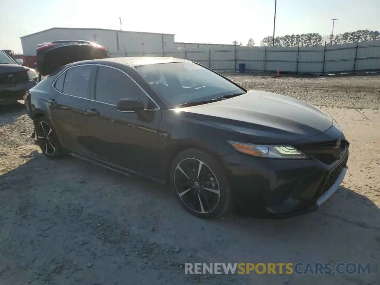 4 Photograph of a damaged car 4T1B61HK1KU760898 TOYOTA CAMRY 2019